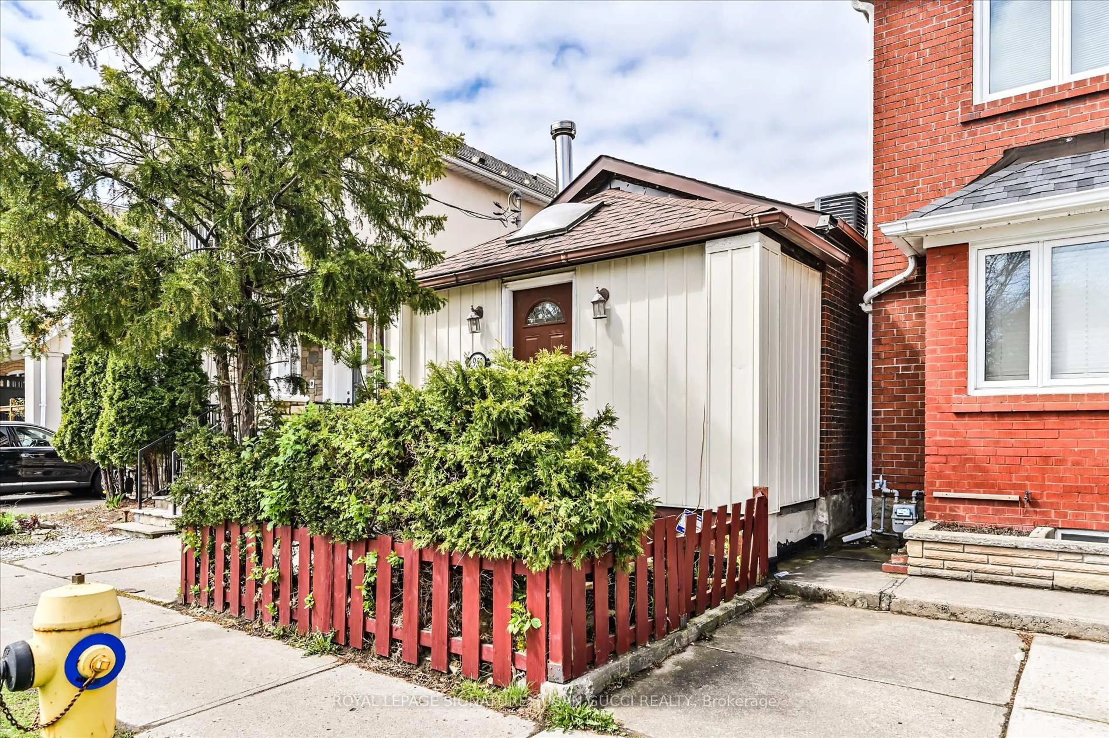 Home with brick exterior material, street for 952 Greenwood Ave, Toronto Ontario M4J 4C3
