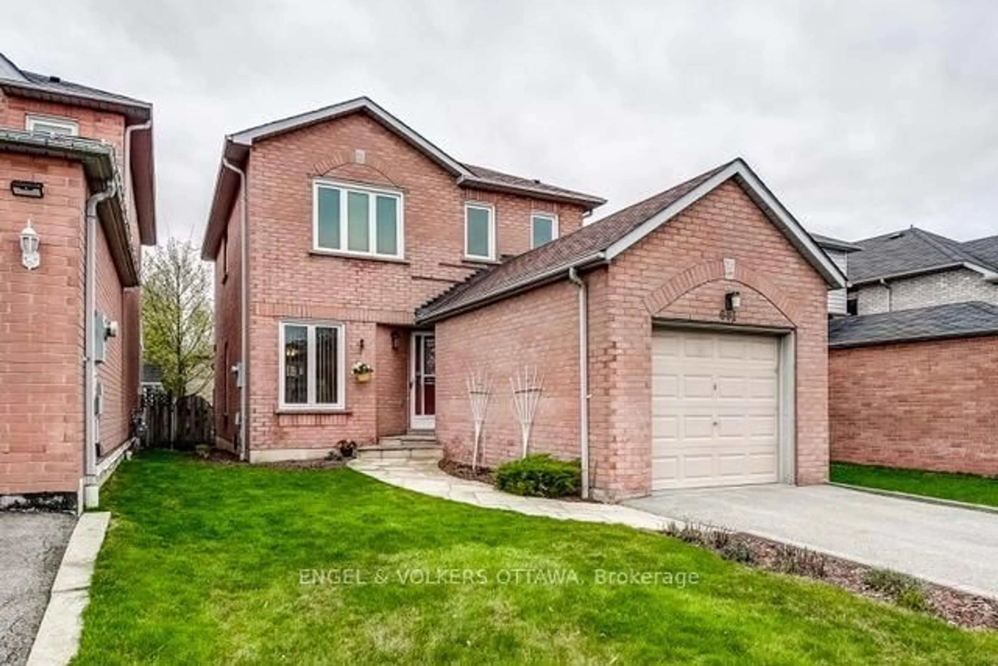 Home with brick exterior material, street for 681 Layton Crt, Pickering Ontario L1W 3W5