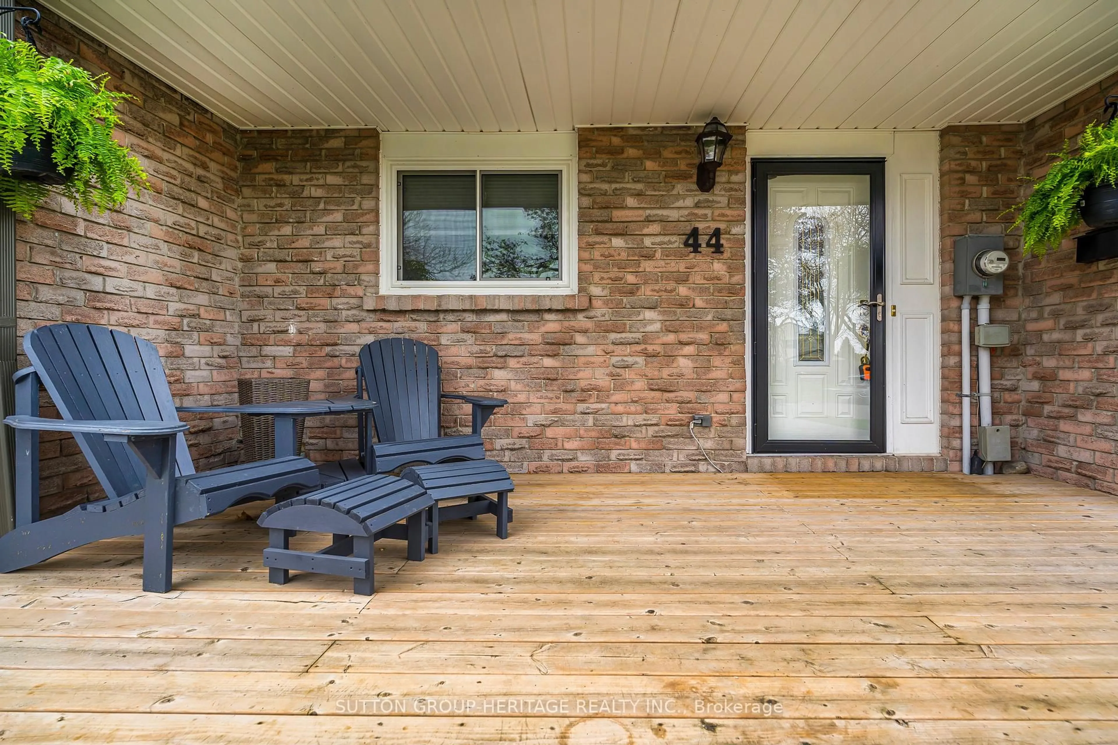 Unknown for 44 Banner Cres, Ajax Ontario L1S 3S9