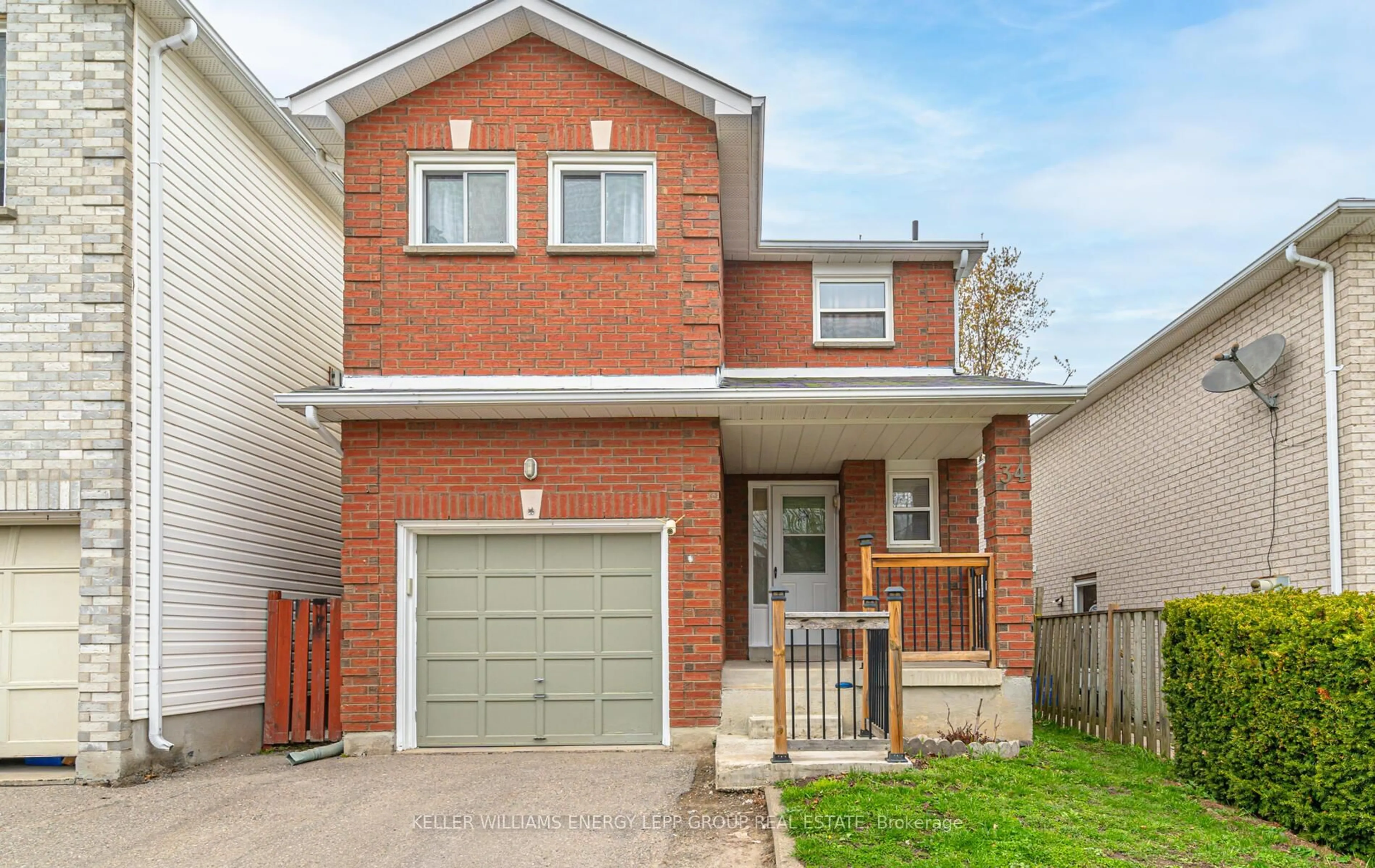 Home with brick exterior material, street for 34 Marchwood Cres, Clarington Ontario L1C 4J8