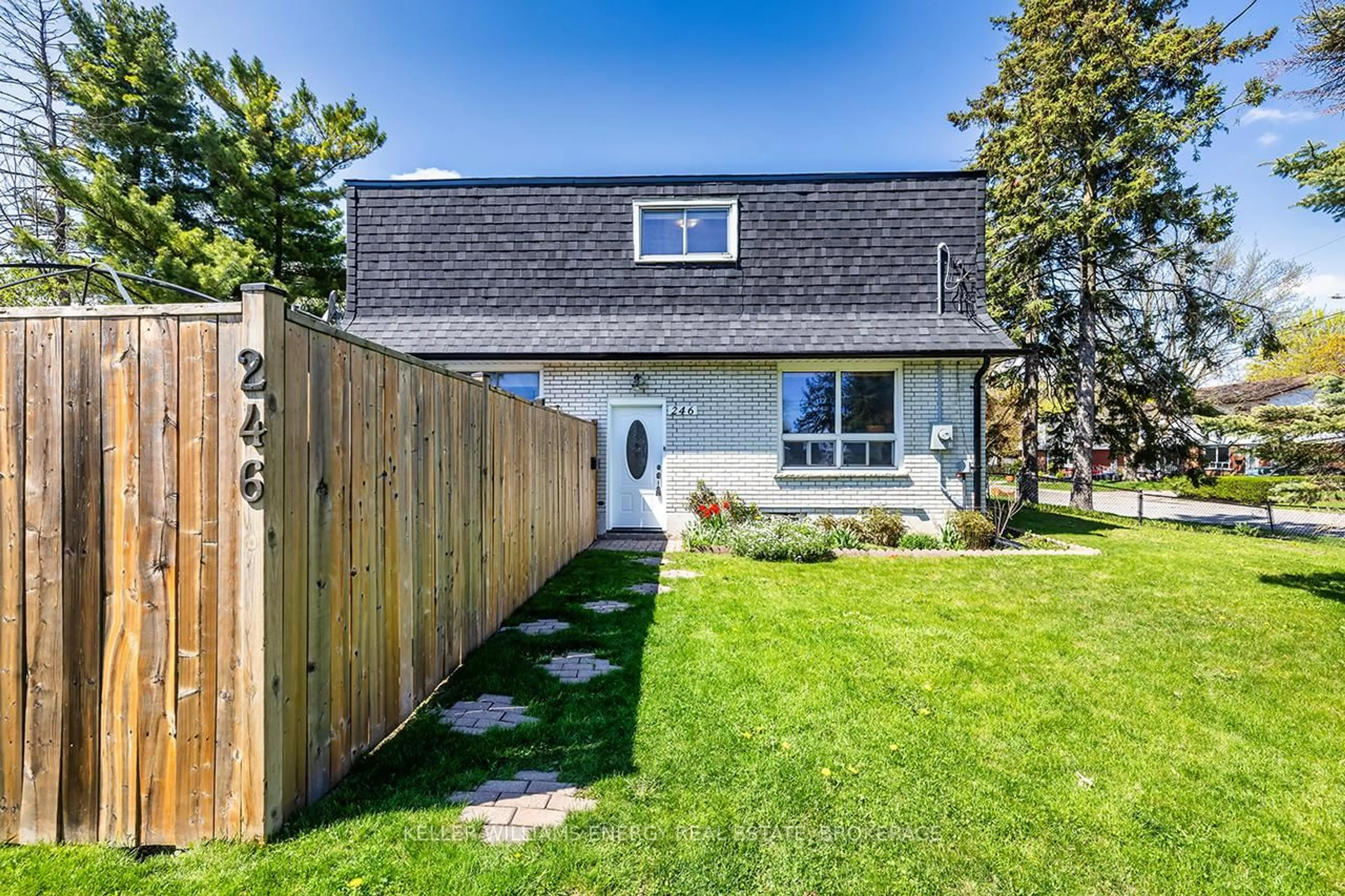 Unknown for 246 Barkley Cres, Oshawa Ontario L1J 2E6