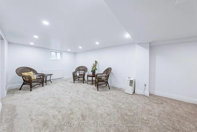 Additional property image - 16 Plaxton Dr