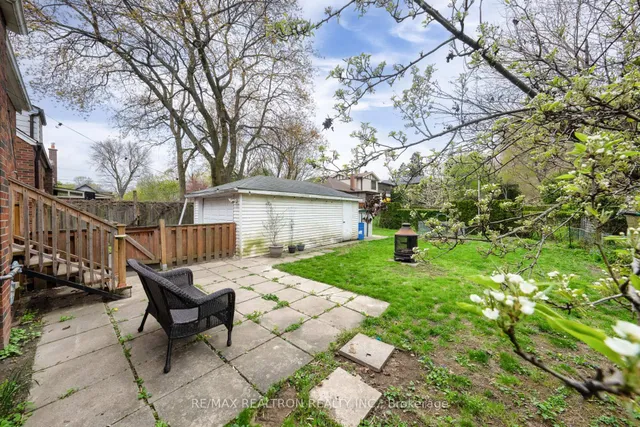 Additional property image - 16 Plaxton Dr