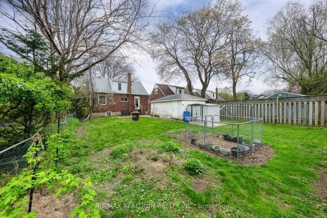 Additional property image - 16 Plaxton Dr