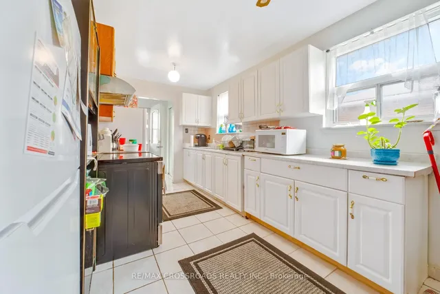 Additional property image - 32 Lighthall Cres