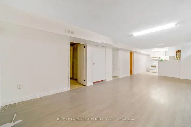 Additional property image - 32 Lighthall Cres