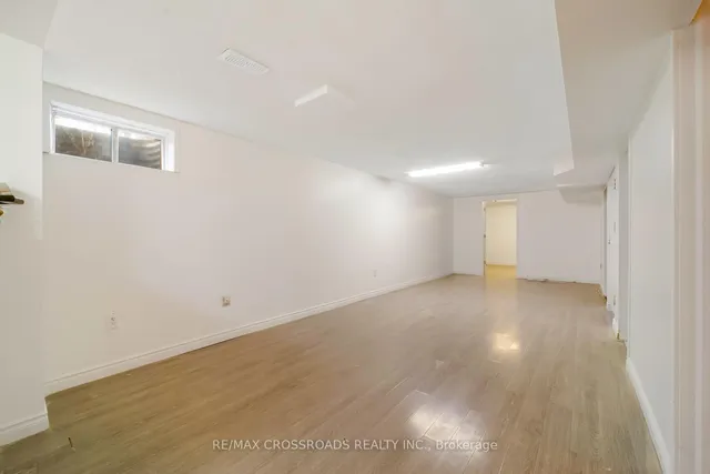 Additional property image - 32 Lighthall Cres