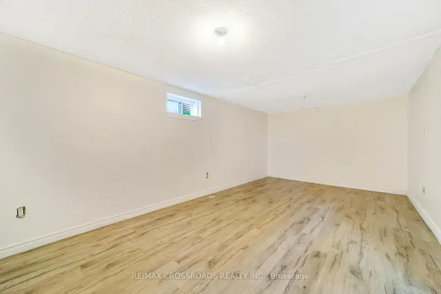 Additional property image - 32 Lighthall Cres