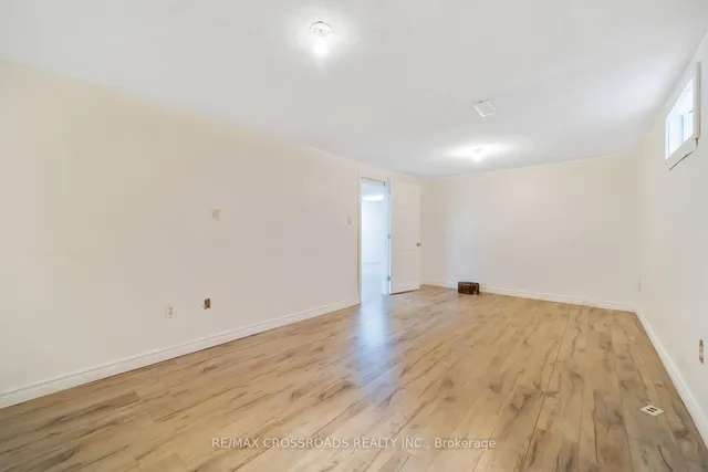 Additional property image - 32 Lighthall Cres
