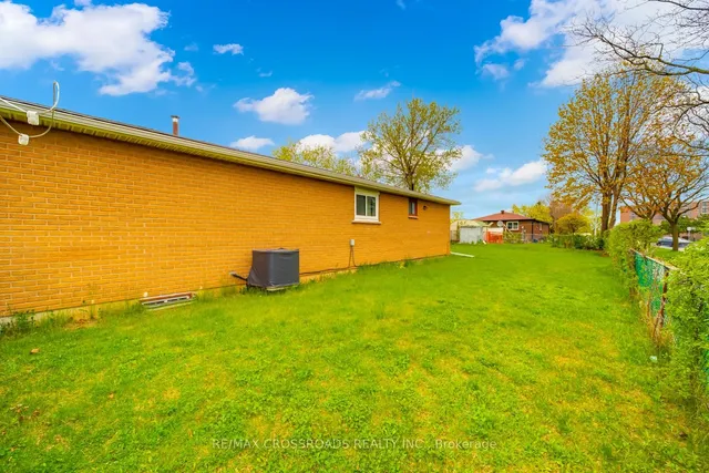 Additional property image - 32 Lighthall Cres
