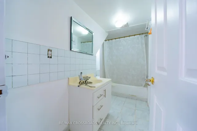 Additional property image - 32 Lighthall Cres