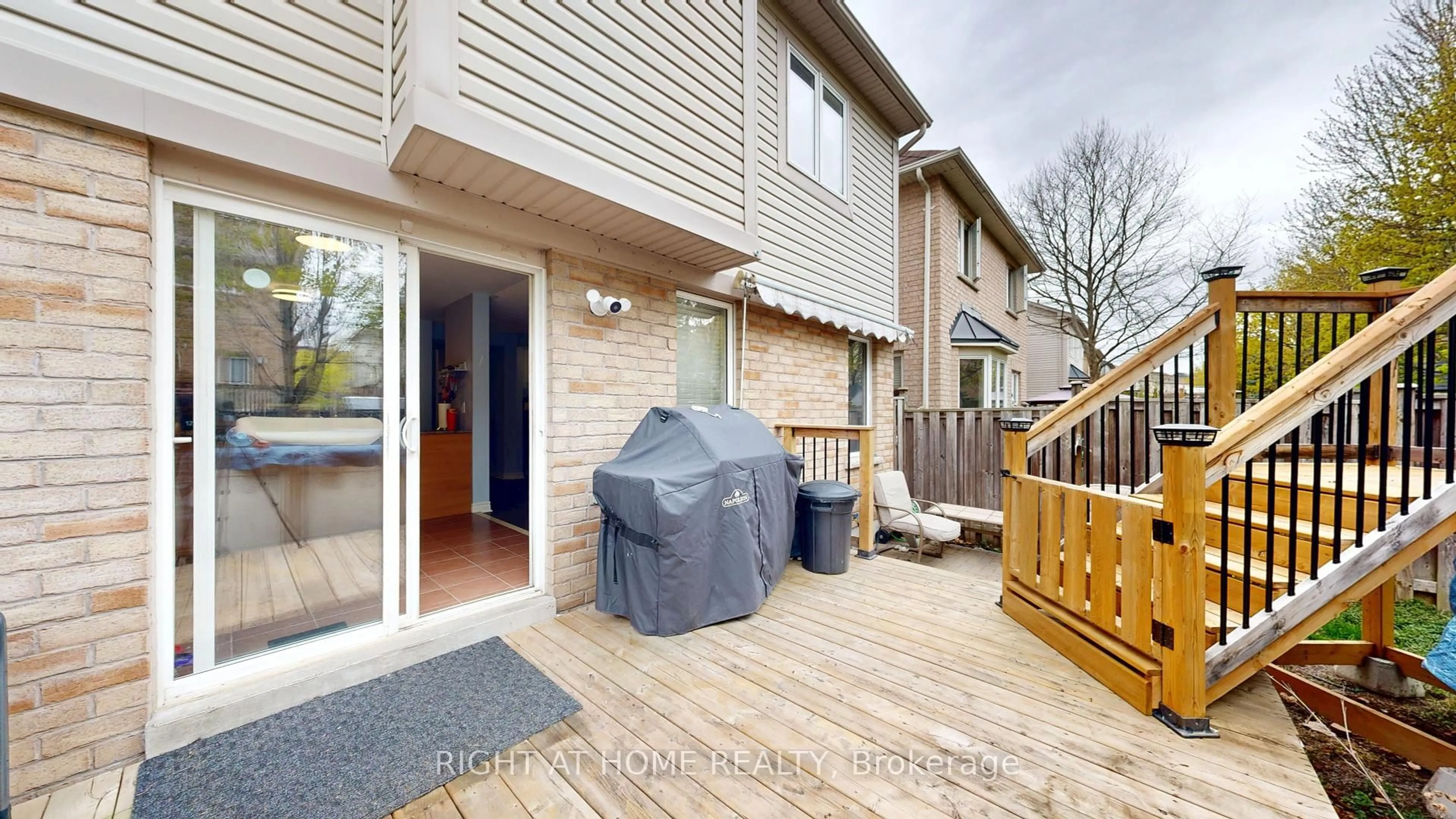 Patio, water/lake/river/ocean view for 2241 Winlord Pl, Oshawa Ontario L1L 0B7