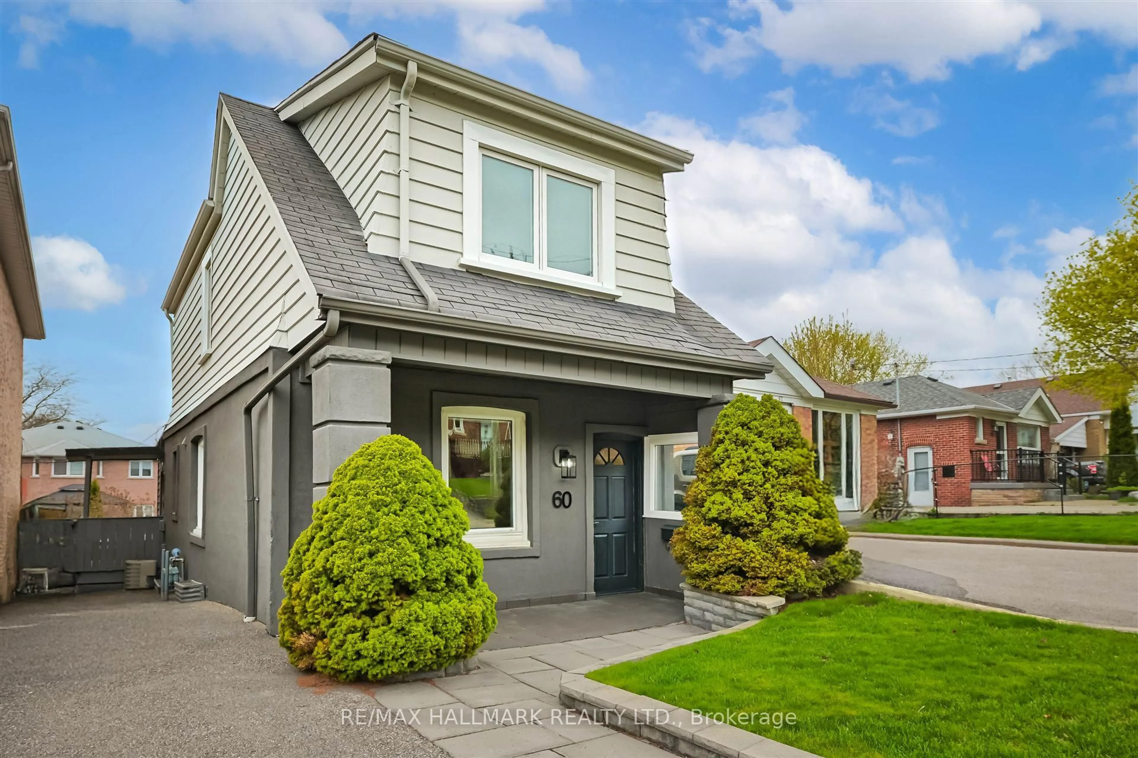 Home with vinyl exterior material, street for 60 Maybourne Ave, Toronto Ontario M1L 2V9