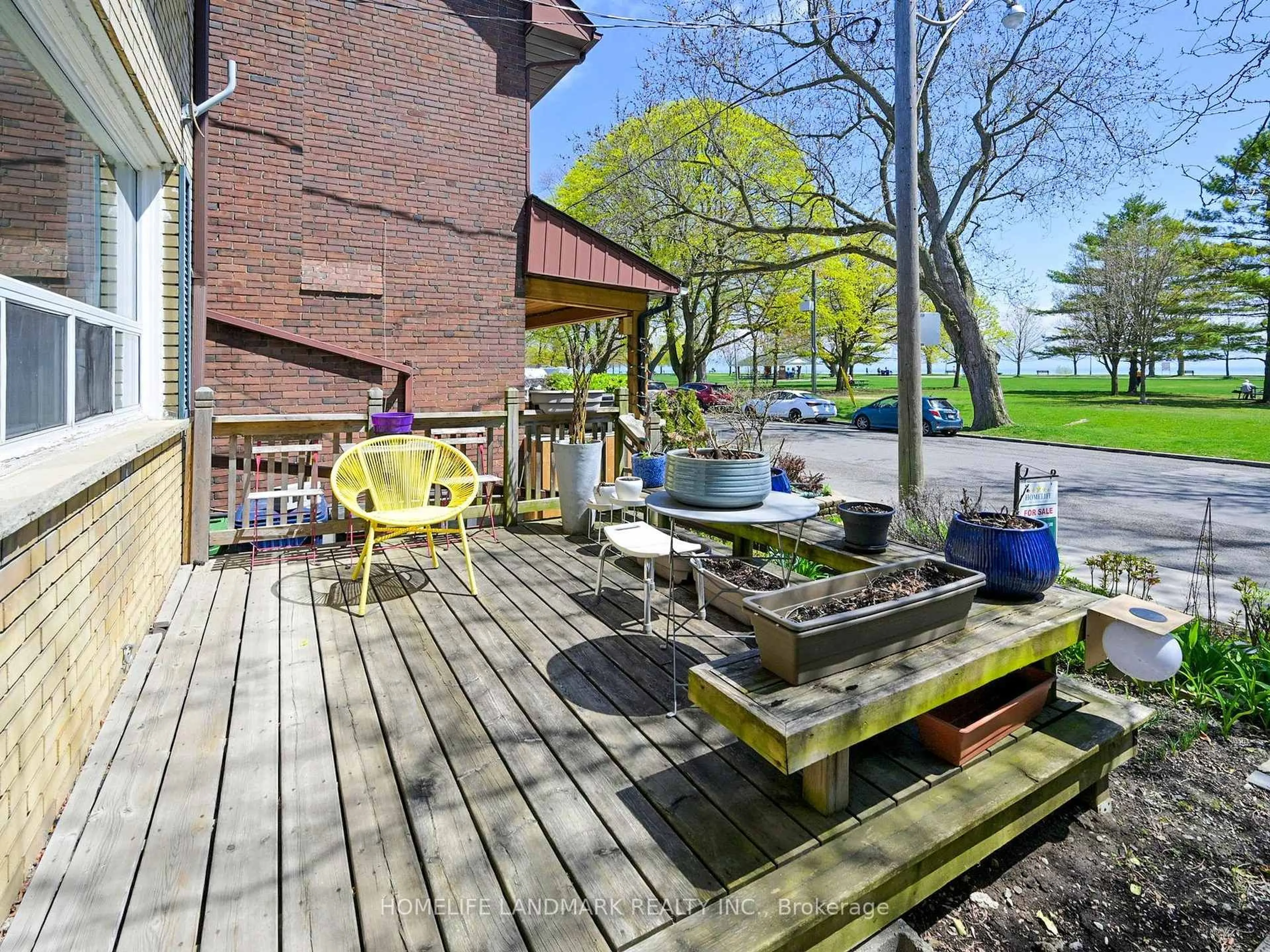 Patio, street for 24 Kewbeach Ave, Toronto Ontario M4L 1B7