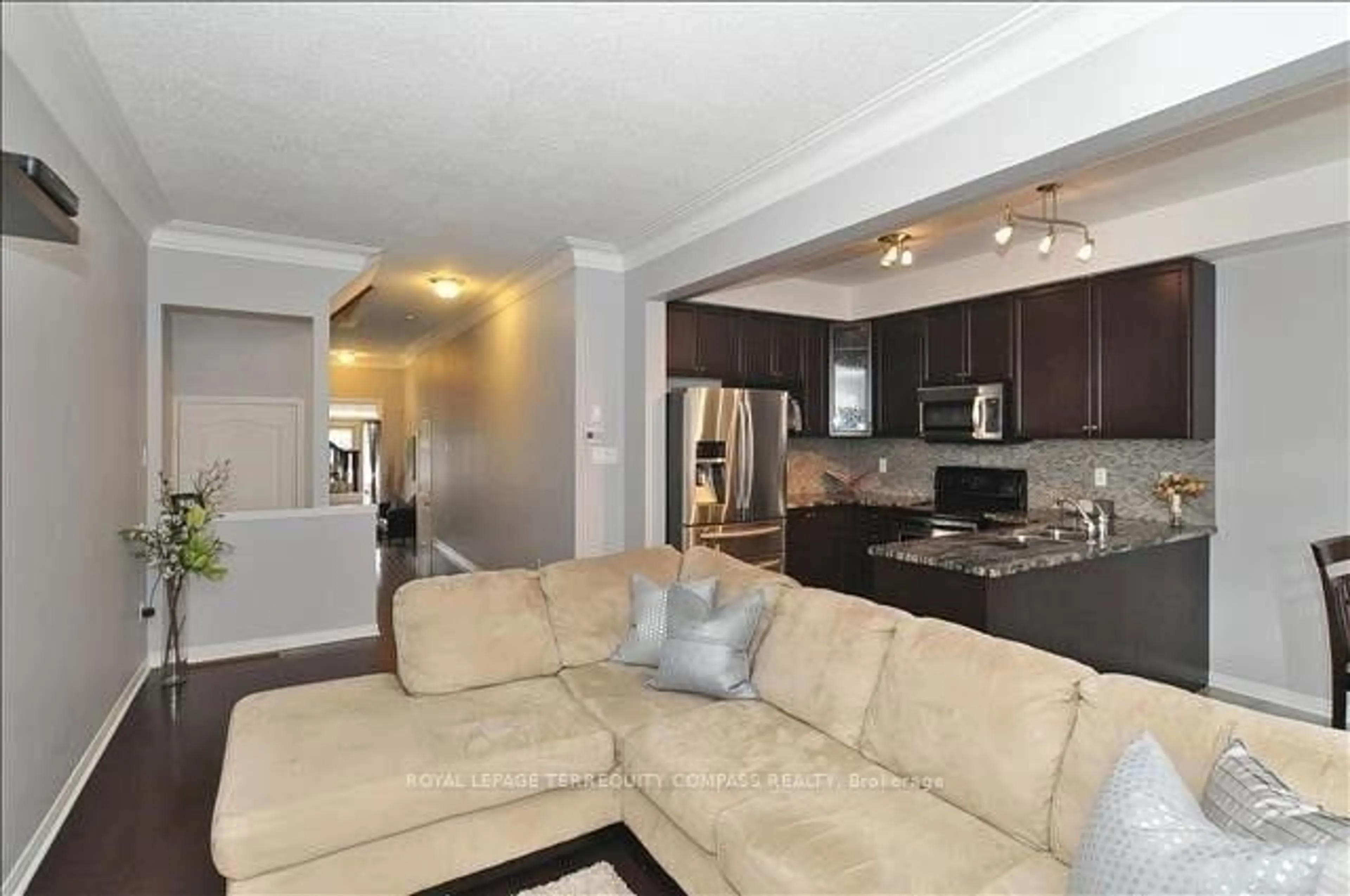 Living room with furniture, unknown for 8 Edhouse Ave, Toronto Ontario M1L 0G1