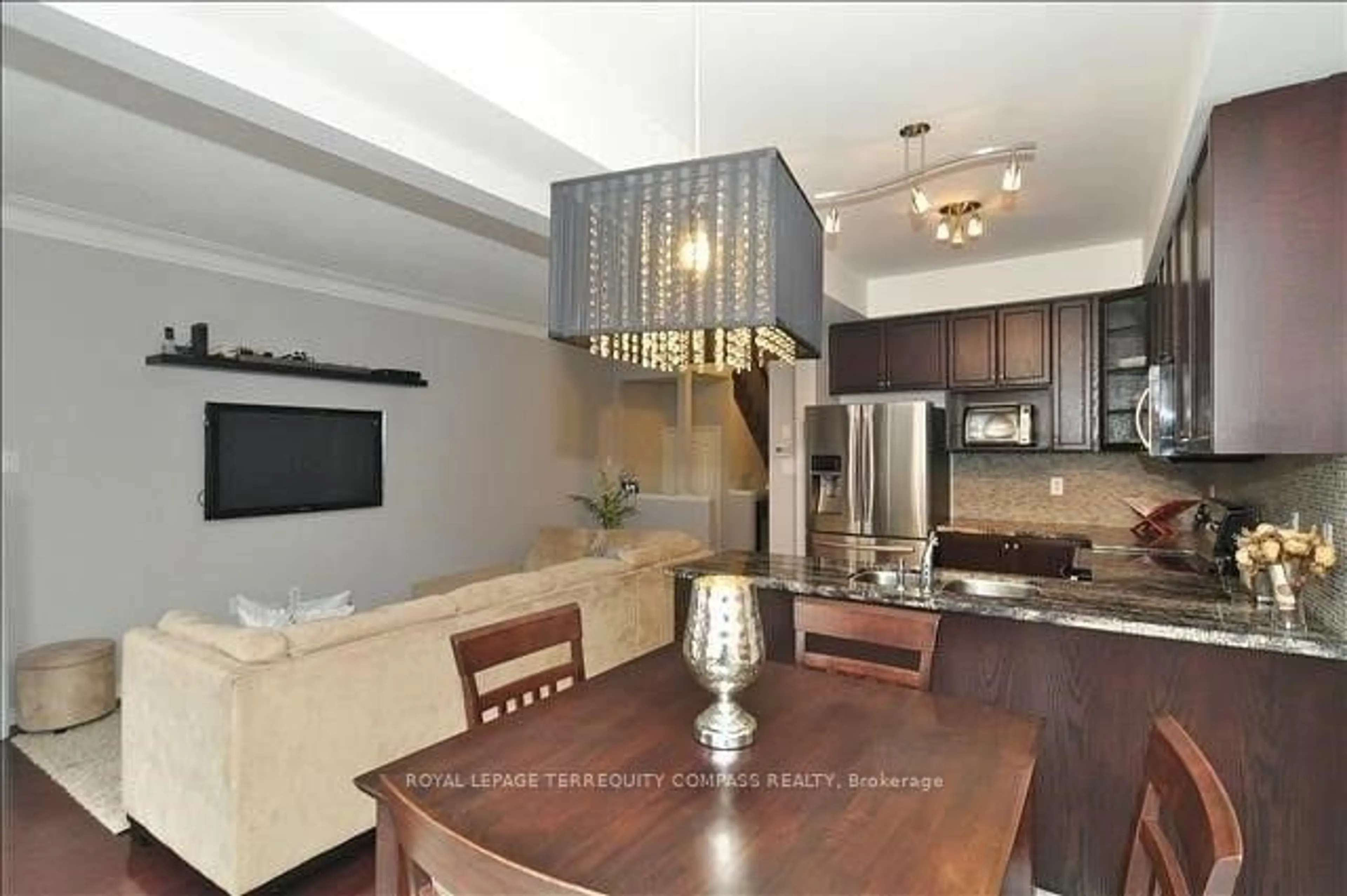 Open concept kitchen, unknown for 8 Edhouse Ave, Toronto Ontario M1L 0G1