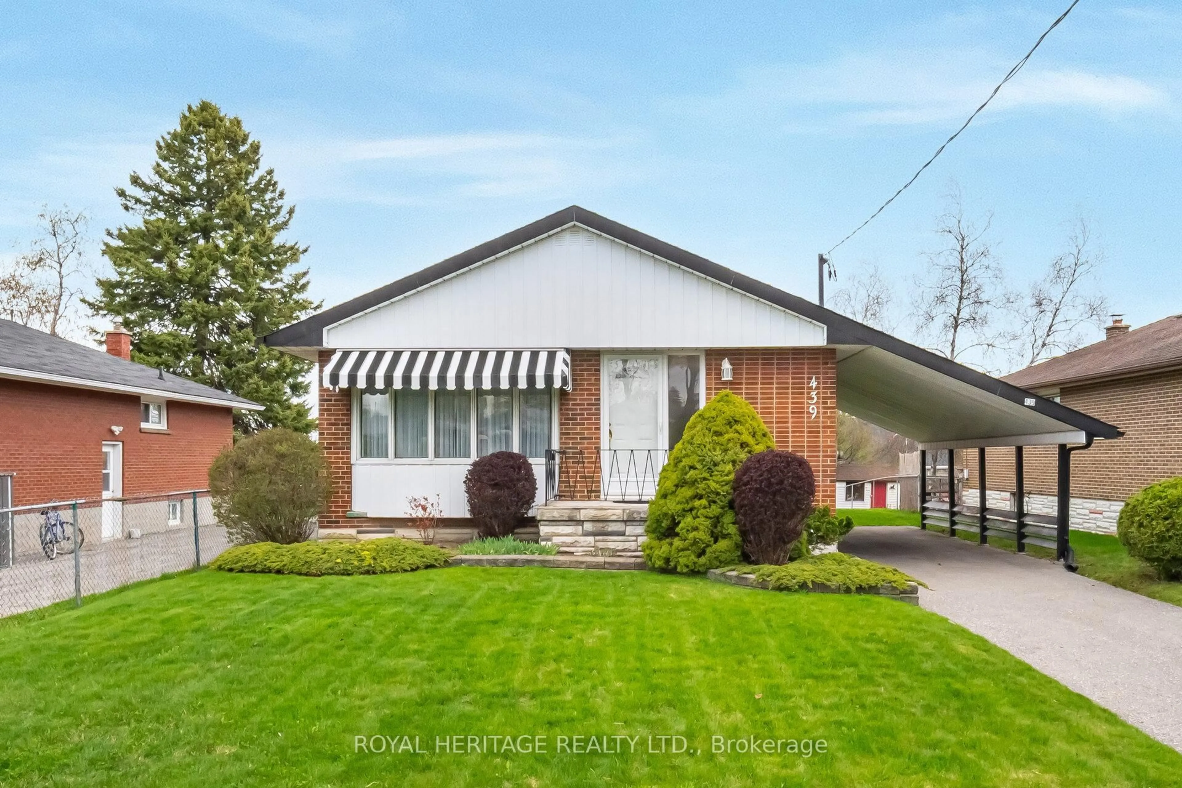 Unknown for 439 Rosmere St, Oshawa Ontario L1J 5H4