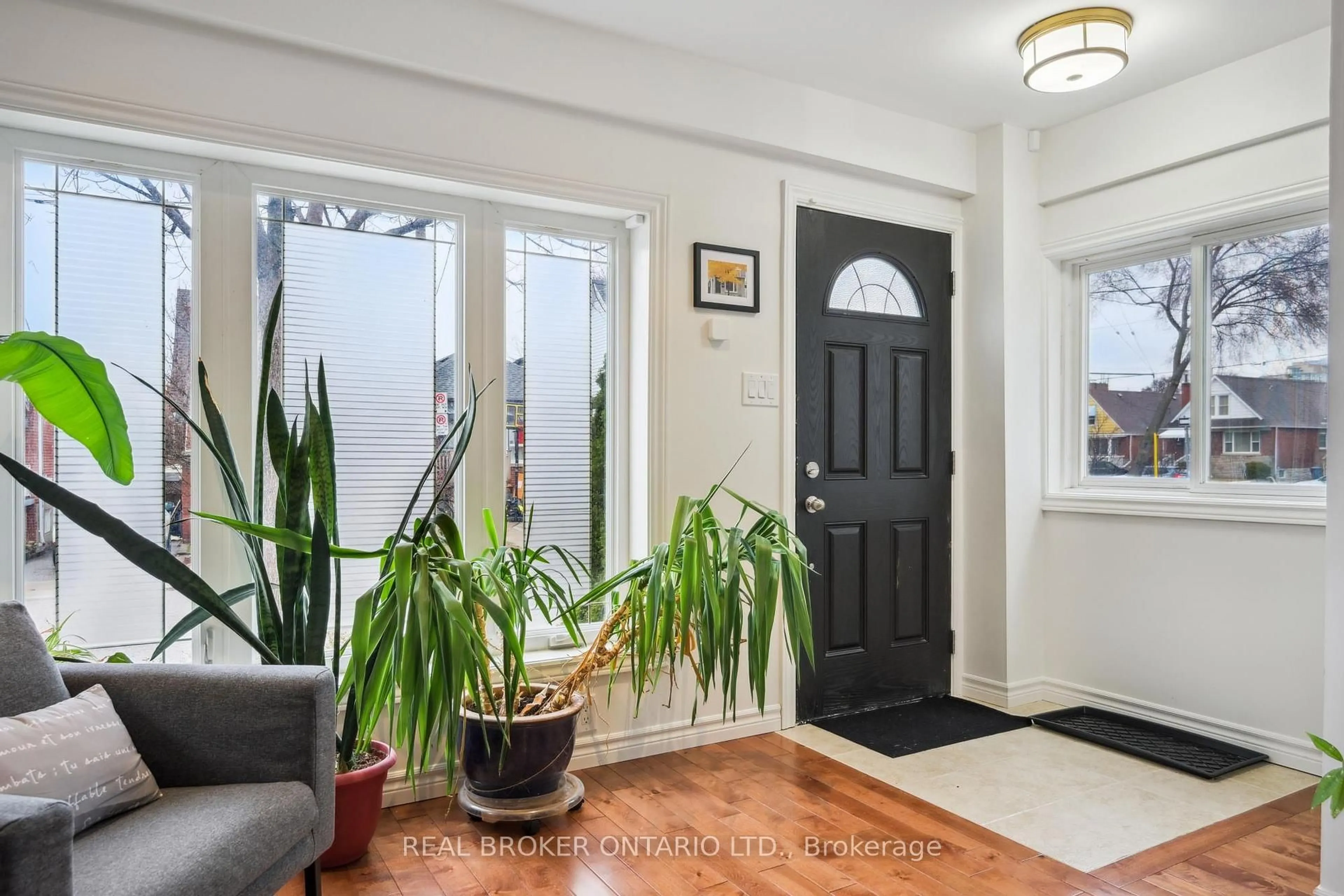 Indoor entryway for 105 Wiley Ave, Toronto Ontario M4J 3W5