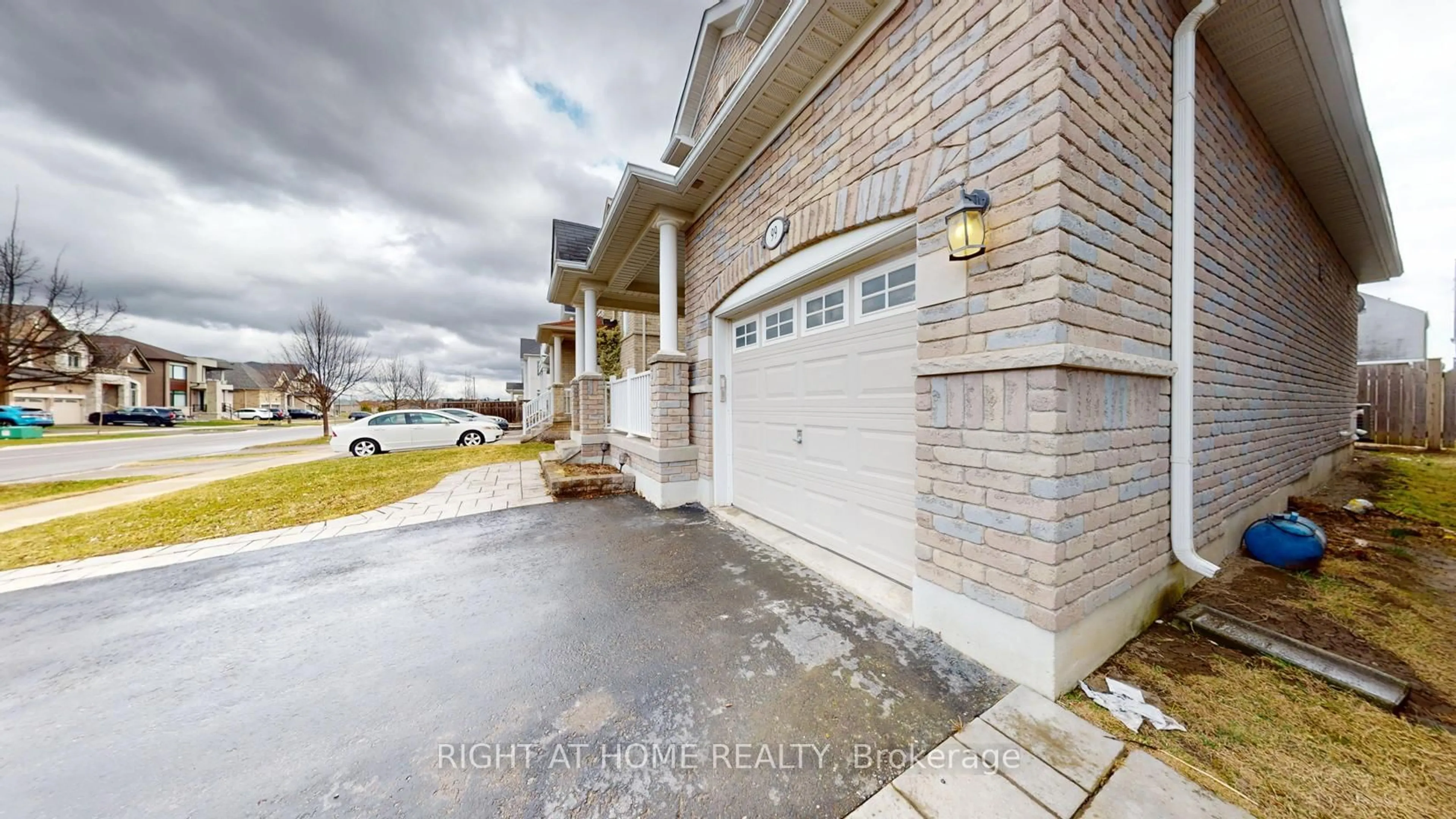 Unknown for 99 Grady Dr, Clarington Ontario L1B 0C6