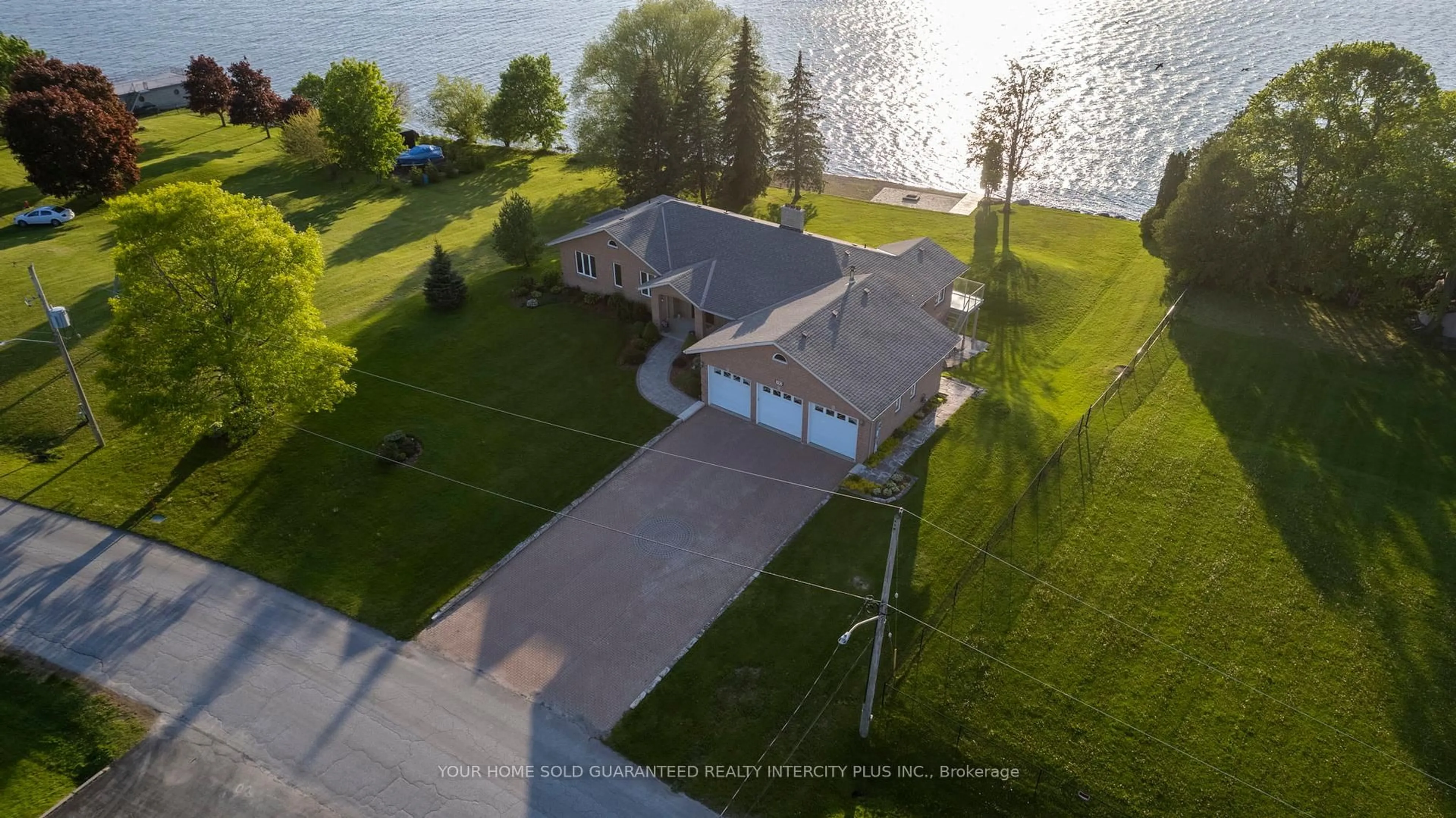 A pic from outside/outdoor area/front of a property/back of a property/a pic from drone, water/lake/river/ocean view for 592 Fralicks Beach Rd, Scugog Ontario L9L 1B6