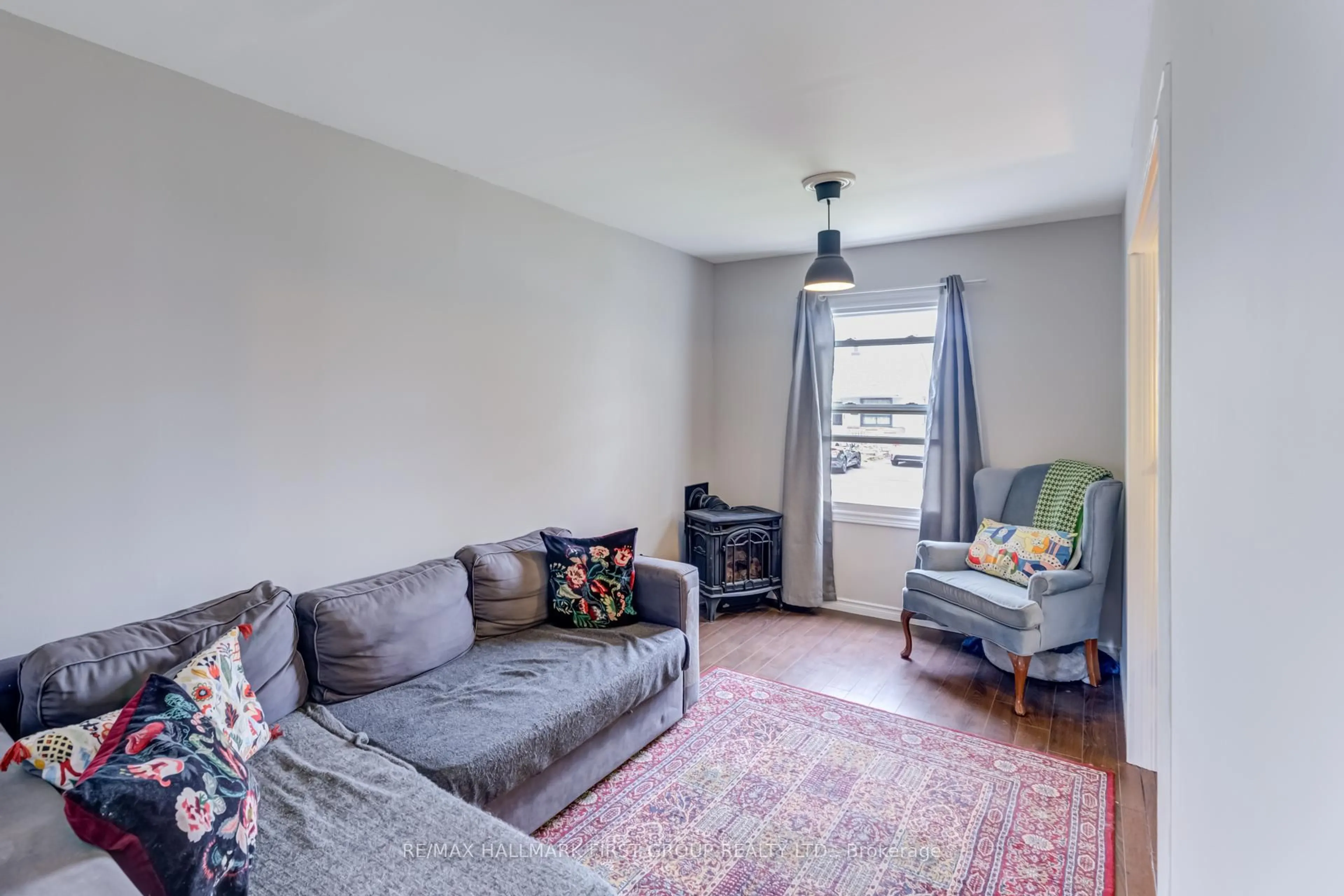 Living room with furniture, unknown for 42 Beatty Rd, Ajax Ontario L1S 1Y9