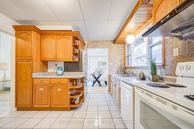 Additional property image - 30 Deerfield Rd