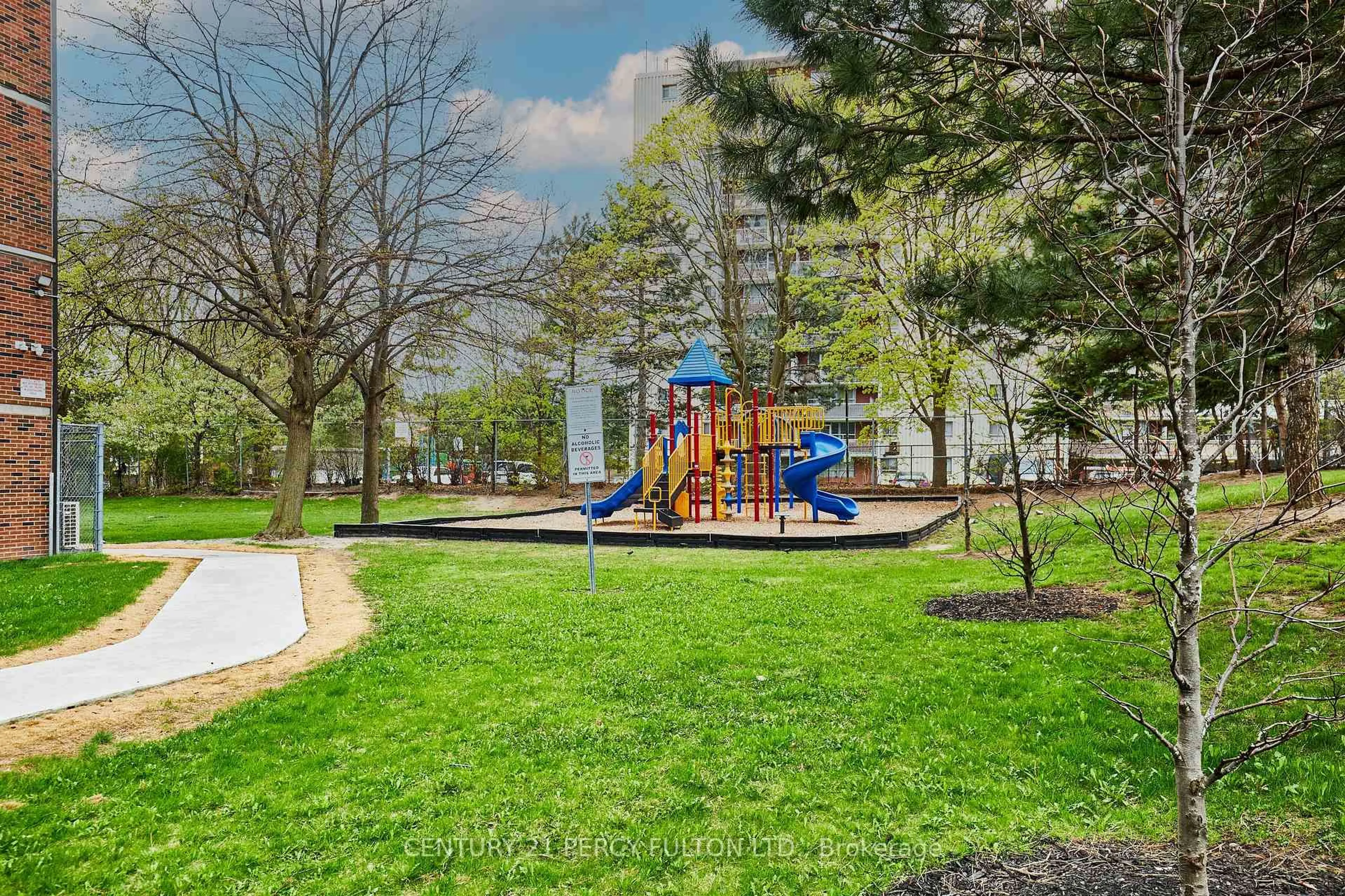 Patio, street for 1950 Kennedy Rd #1509, Toronto Ontario M1P 4S9