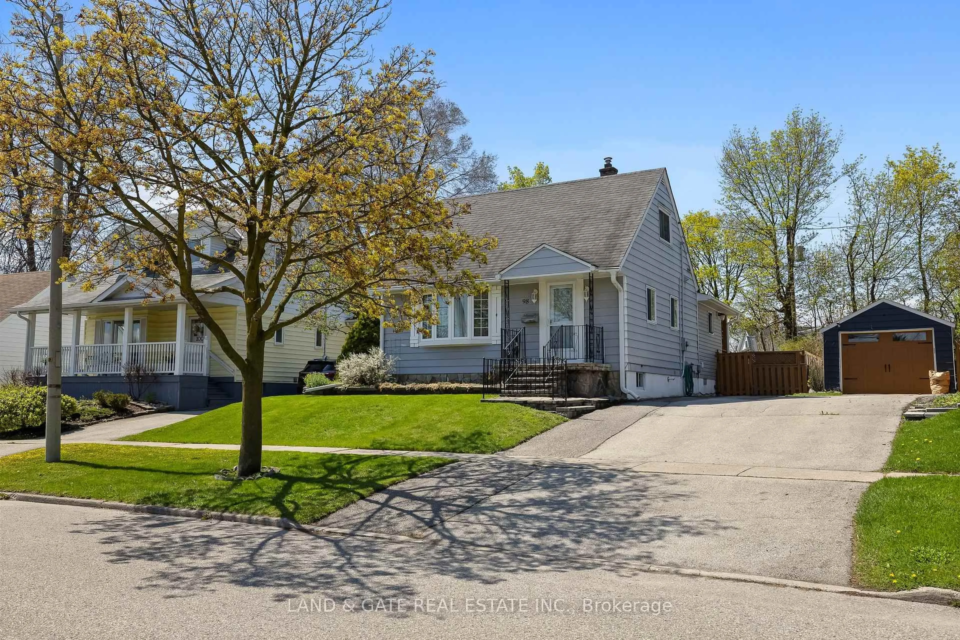 Unknown for 98 Admiral Rd, Ajax Ontario L1S 2P1