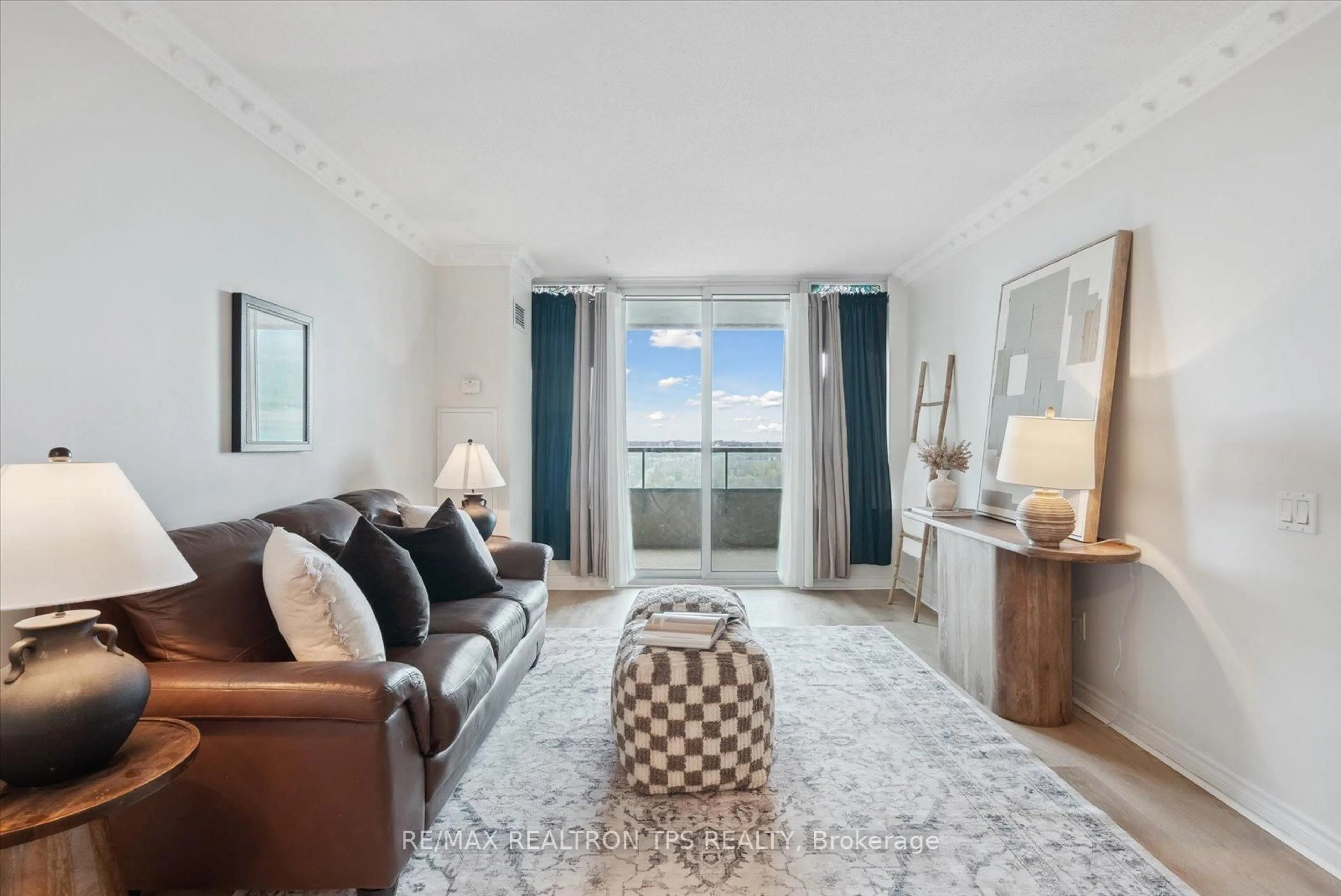 Living room with furniture, unknown for 61 Town Centre Crt #2402, Toronto Ontario M1P 5C5