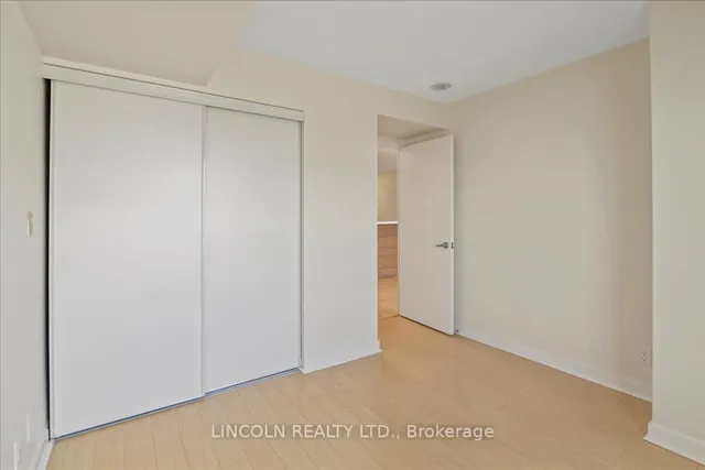 Additional property image - 36 Lee Centre Dr Unit 815