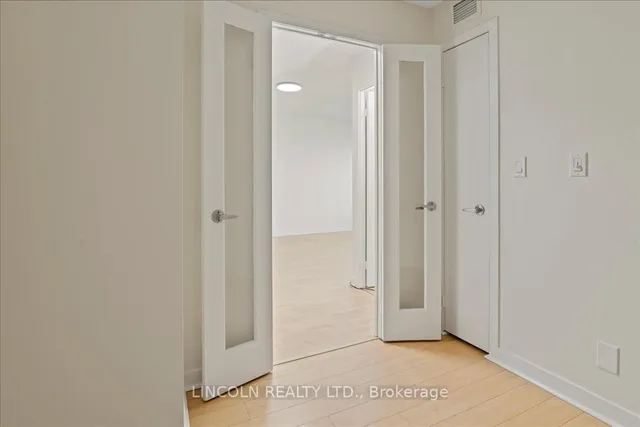 Additional property image - 36 Lee Centre Dr Unit 815