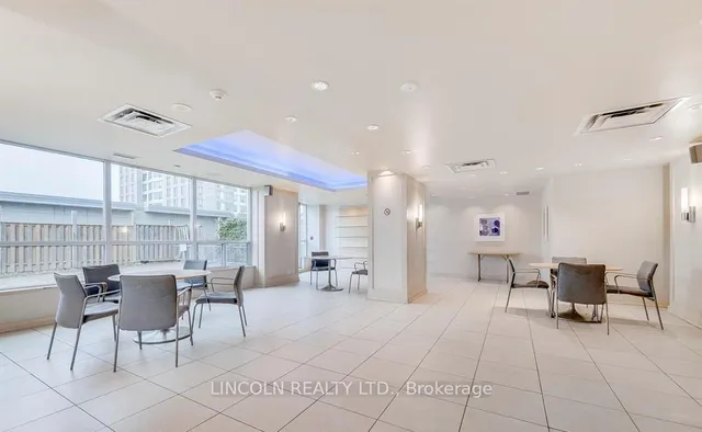 Additional property image - 36 Lee Centre Dr Unit 815