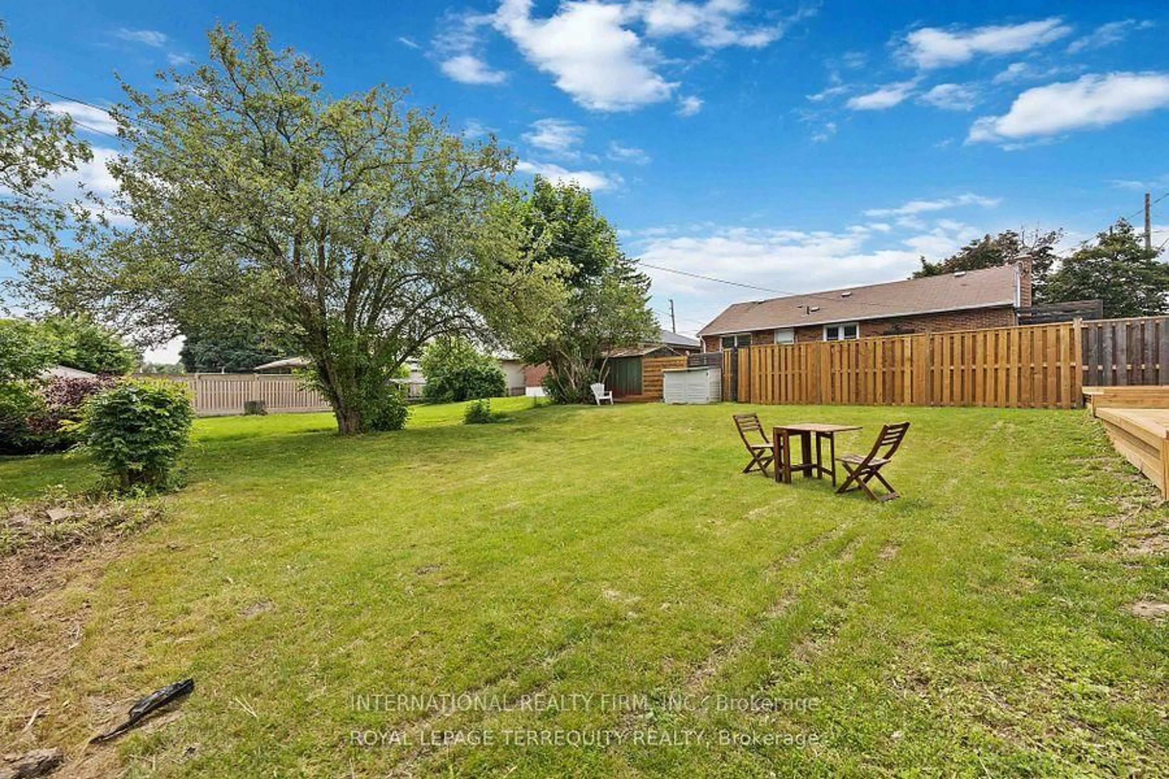 Patio, water/lake/river/ocean view for 575 Stevenson Rd, Oshawa Ontario L1J 5N9