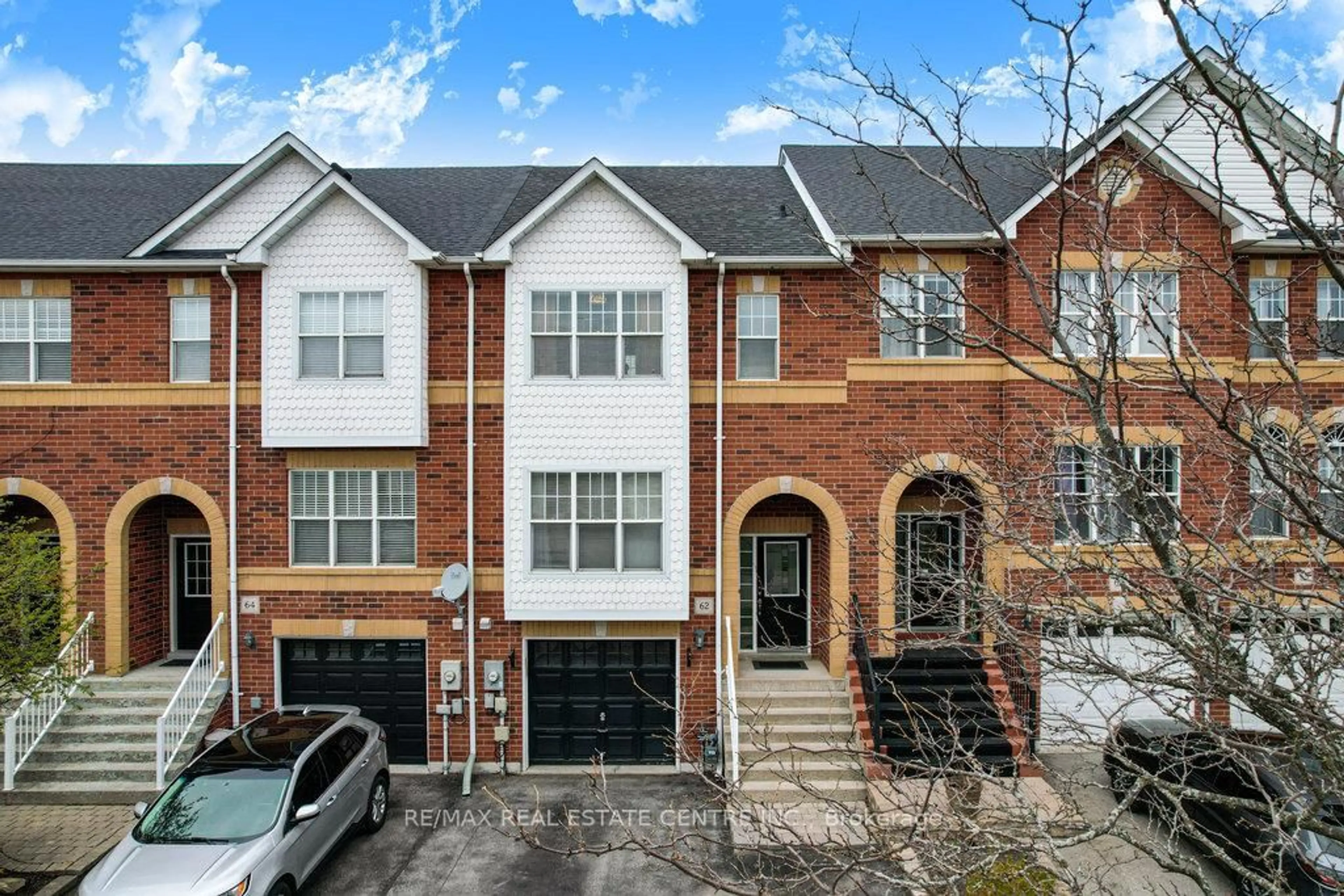 Home with brick exterior material, street for 62 Kilgannon Ave, Clarington Ontario L1E 3E2