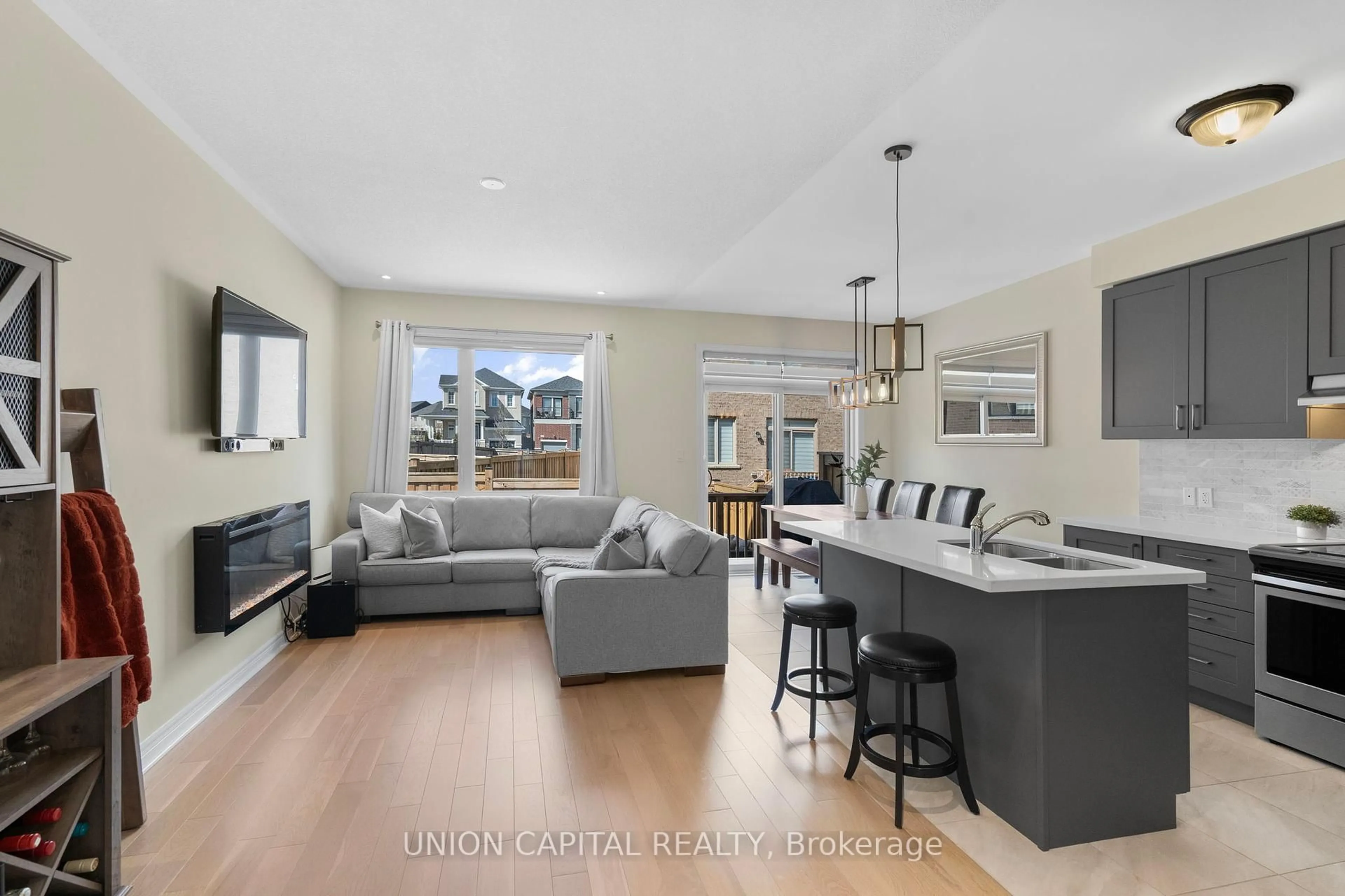 Open concept kitchen, unknown for 1150 Drawstring Lane, Pickering Ontario L1X 0G7