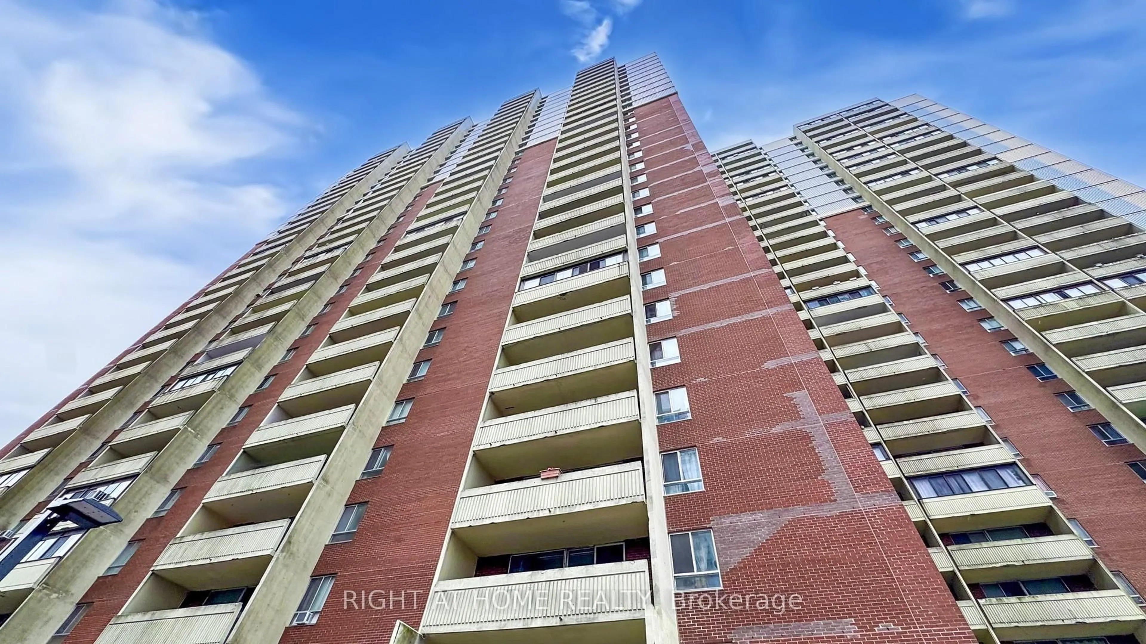 Unknown for 1 Massey Sq #1418, Toronto Ontario M4C 5L4