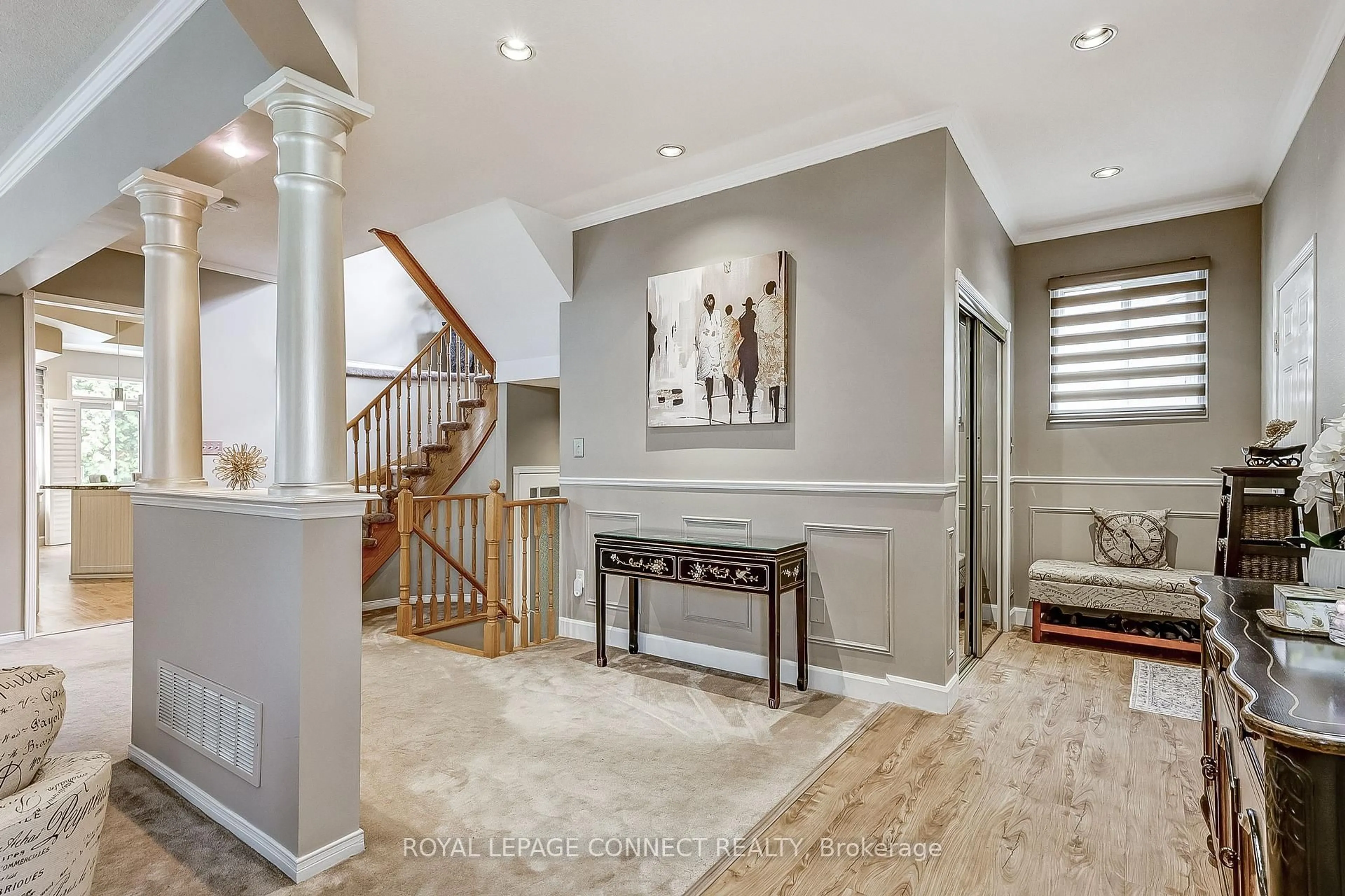 Indoor entryway for 439 Woodsmere Cres, Pickering Ontario L1V 7A4