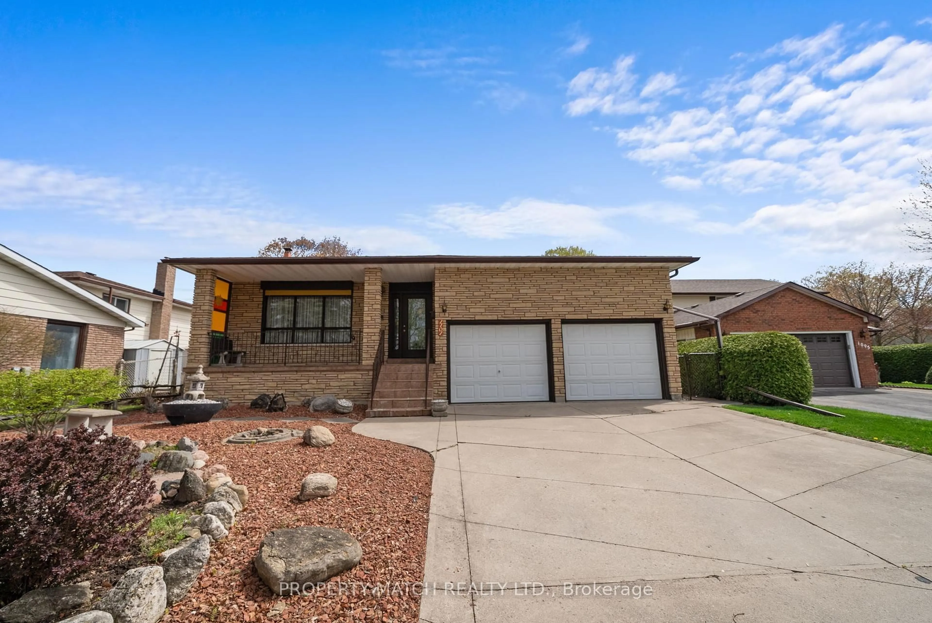 Home with brick exterior material, street for 1101 Mohawk St, Oshawa Ontario L1G 4G8