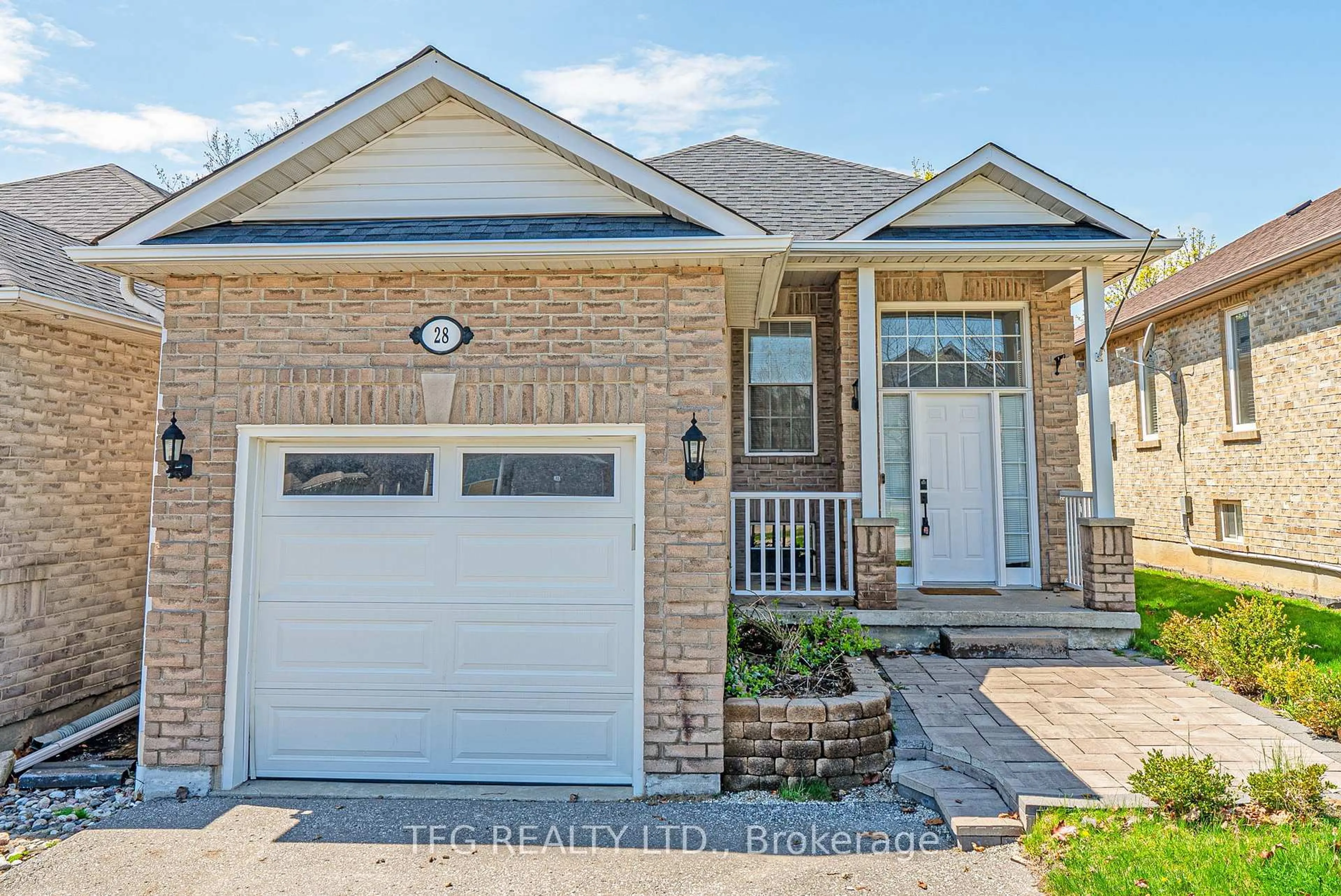 Home with brick exterior material, street for 28 Eastfield Cres, Clarington Ontario L1E 3C6