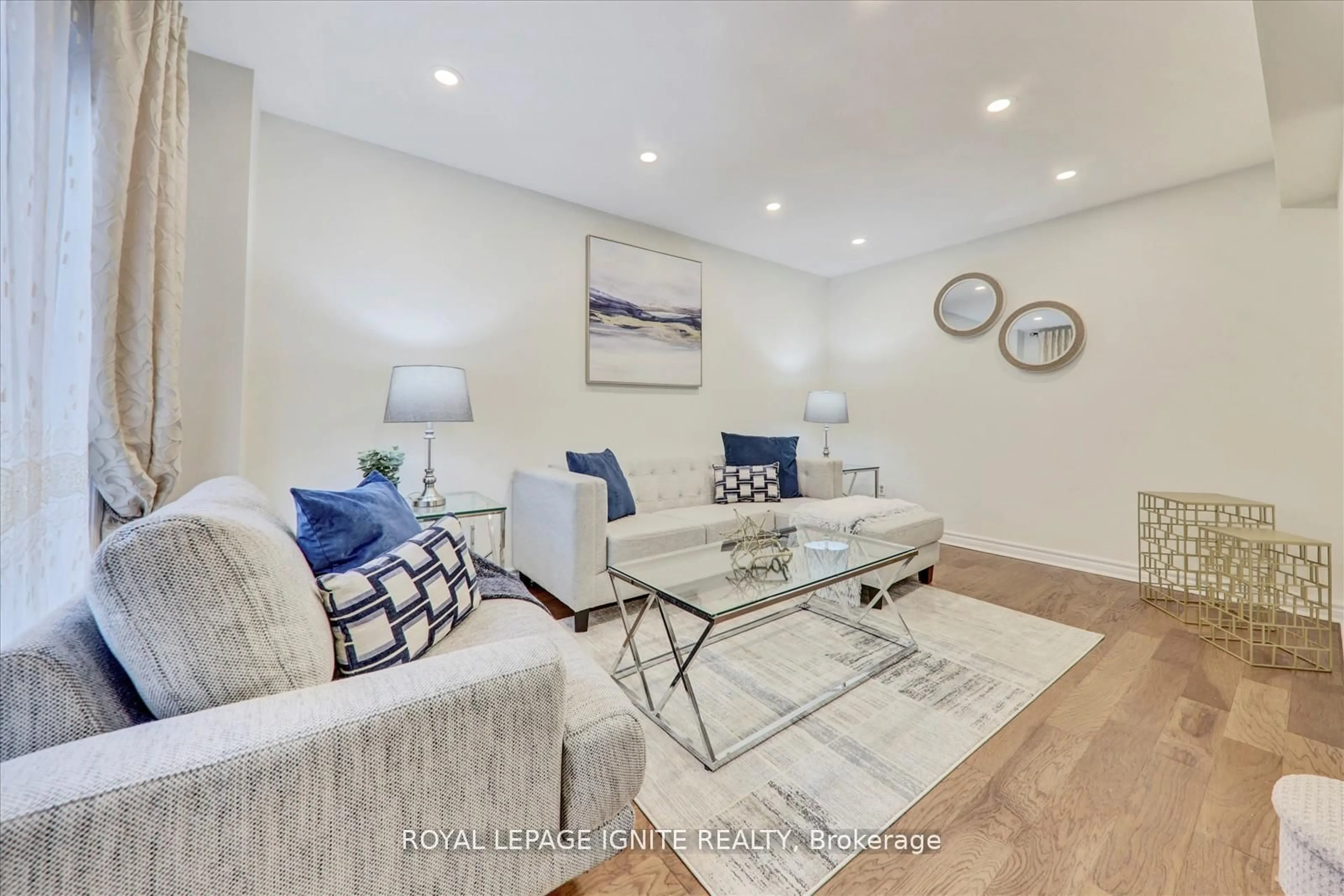 Living room with furniture, unknown for 39 Maberley Cres, Toronto Ontario M1C 3K7