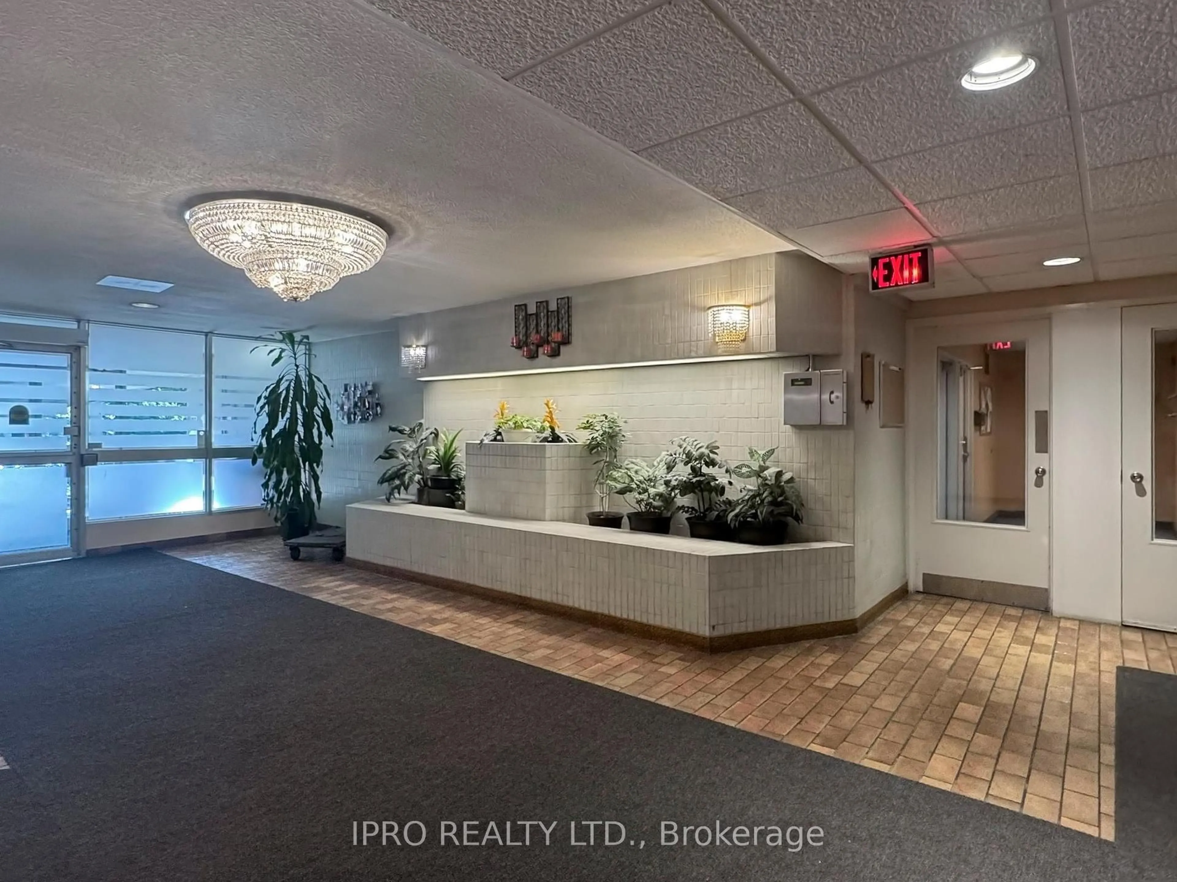 Indoor foyer for 1275 Markham Rd #1003, Toronto Ontario M1H 3A2