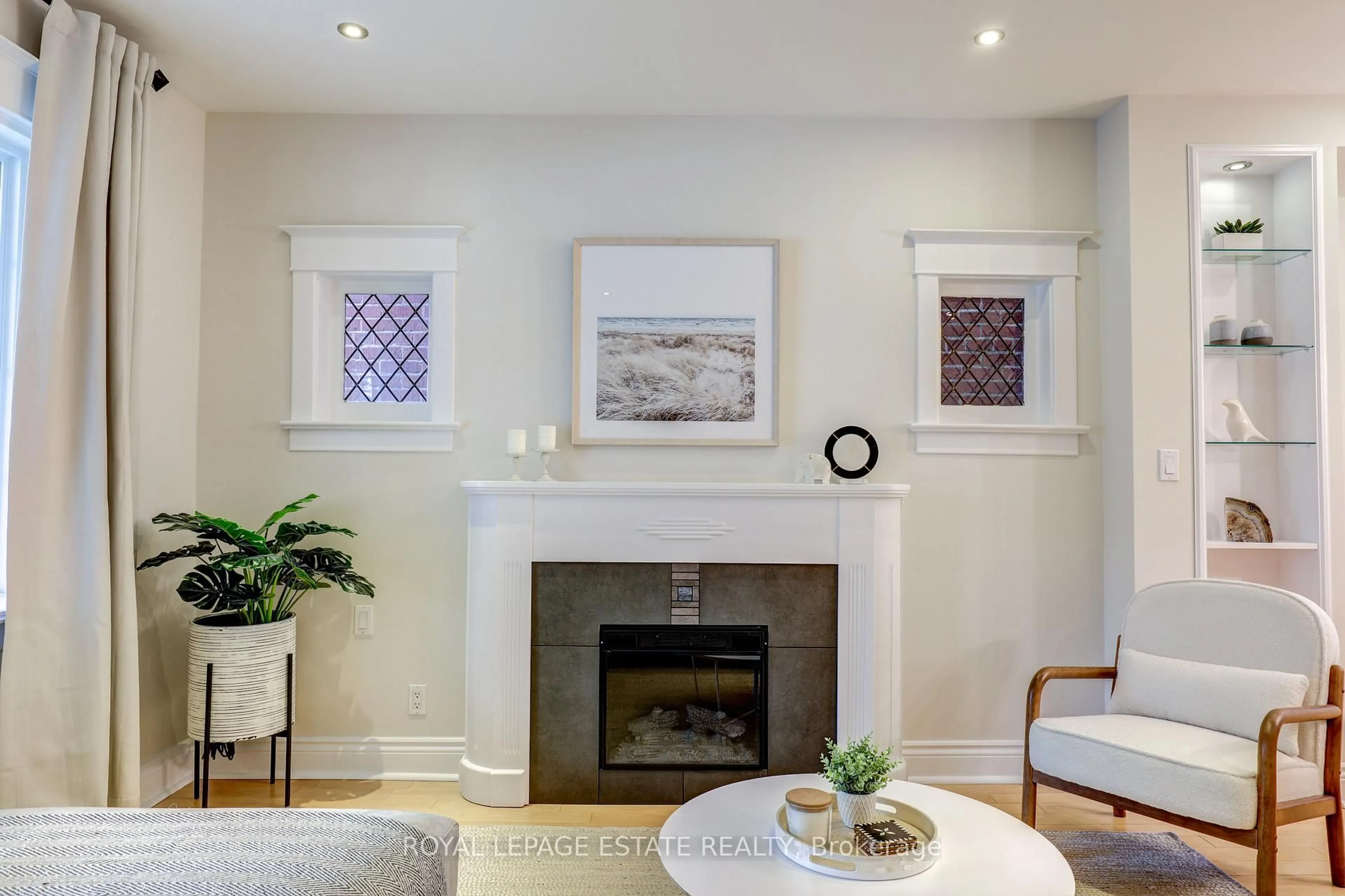 Living room with furniture, unknown for 231 Bingham Ave, Toronto Ontario M4E 3R4