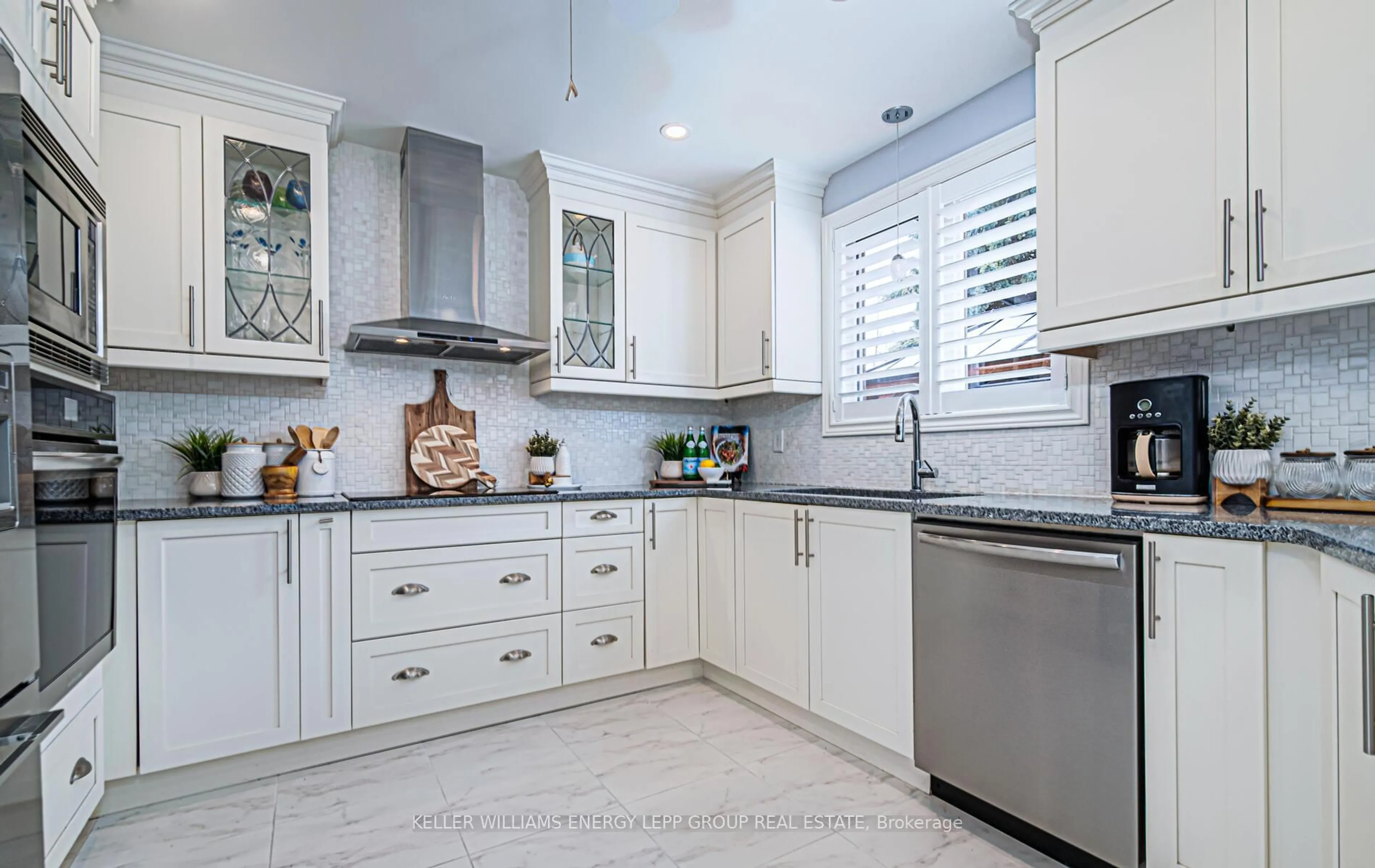 Contemporary kitchen, ceramic/tile floor for 12 O'malley Cres, Whitby Ontario L1R 2B5