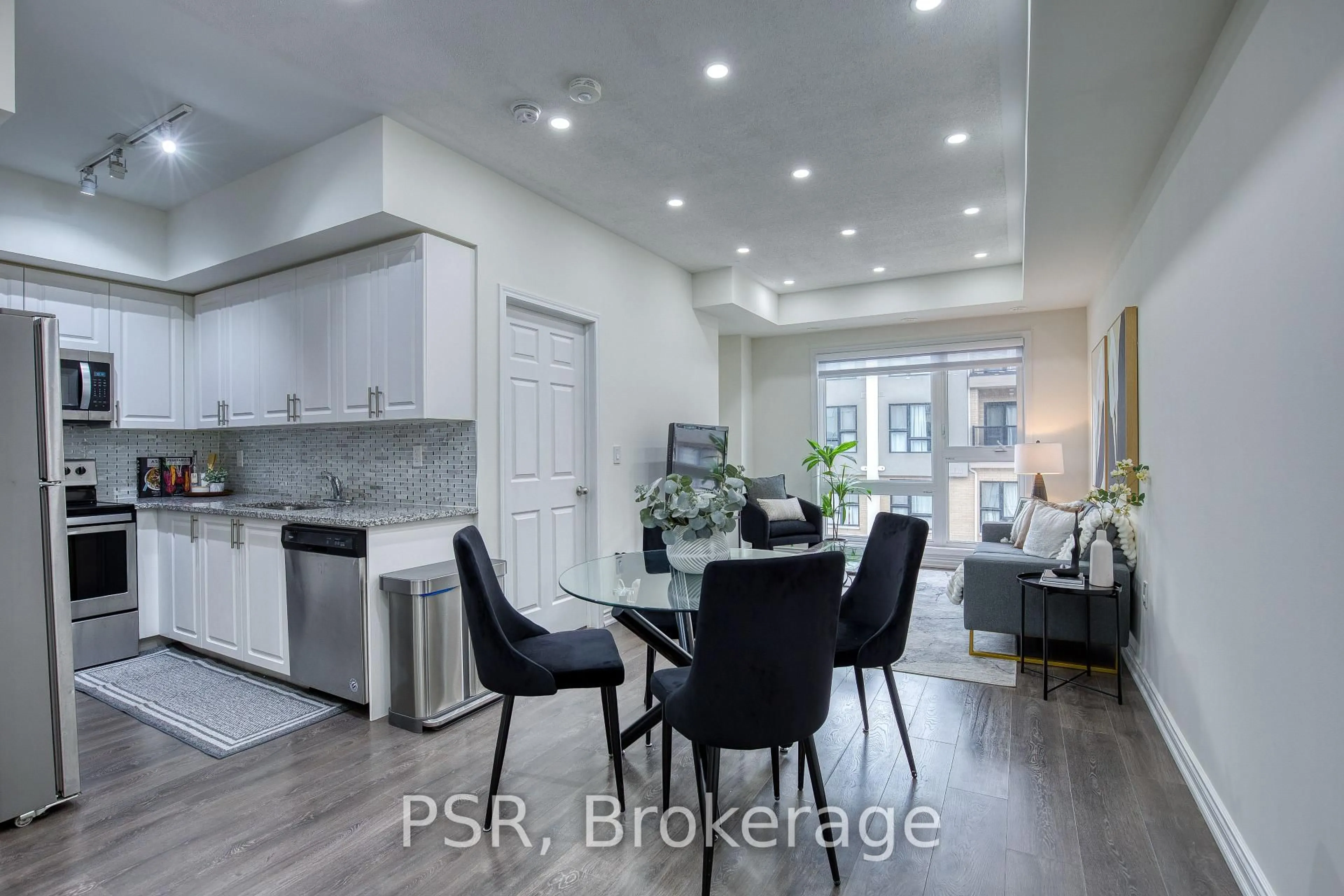 Open concept kitchen, unknown for 500 Kingbird Grve #345, Toronto Ontario M1B 0E4