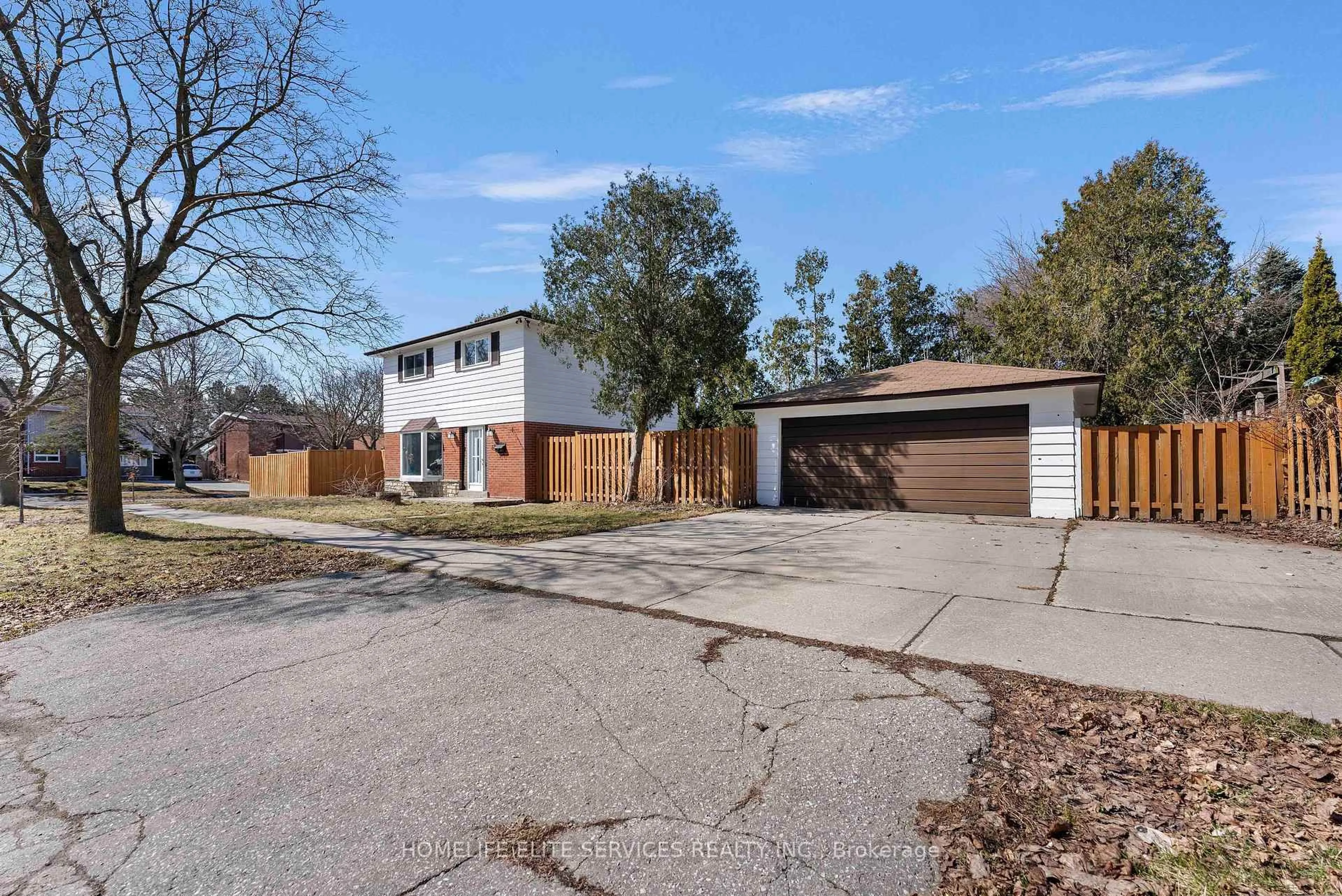 Home with brick exterior material, street for 58 Griffen Dr, Toronto Ontario M1B 1A3