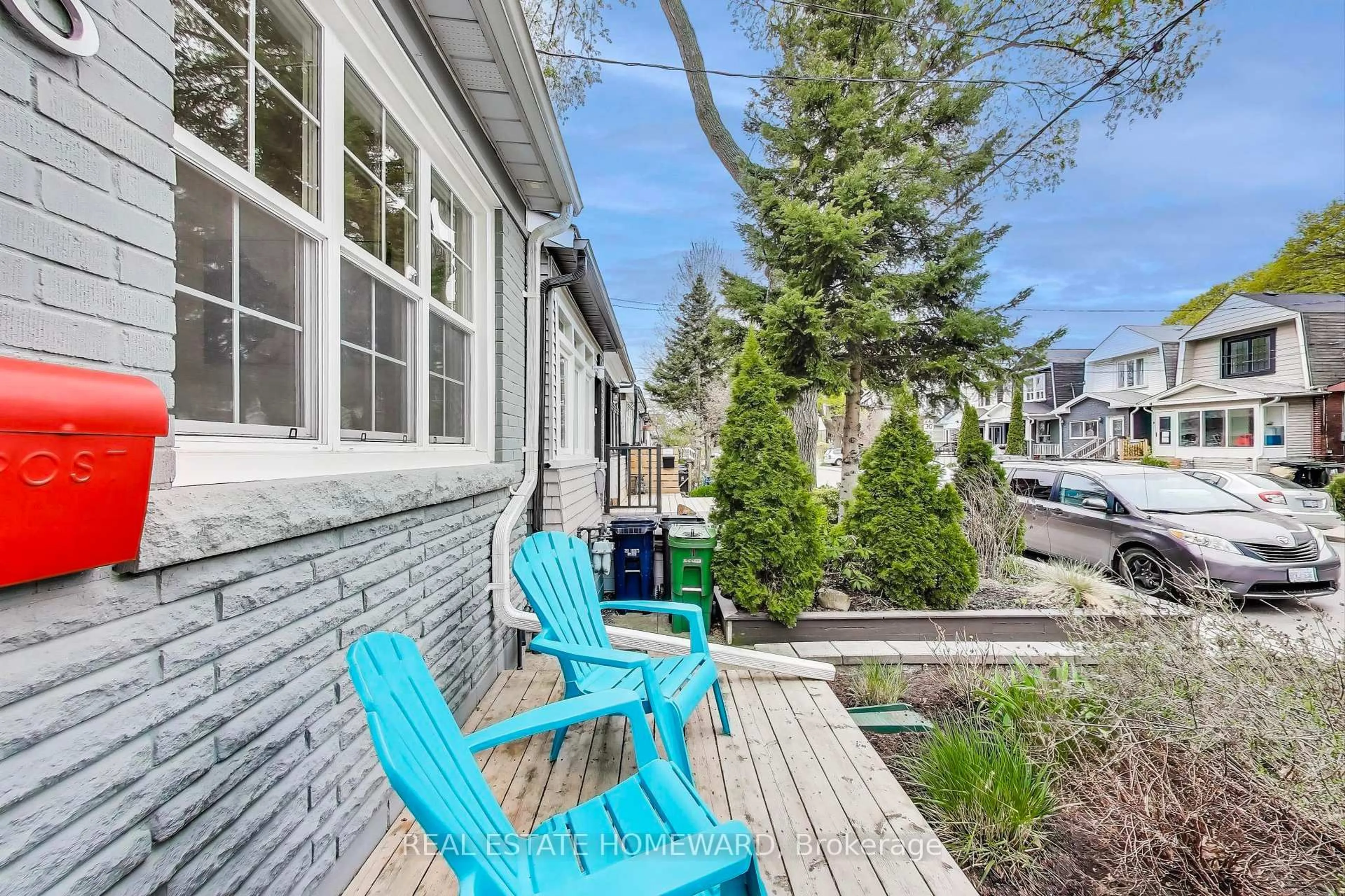 Patio, street for 23 Mountalan Ave, Toronto Ontario M4J 1H3