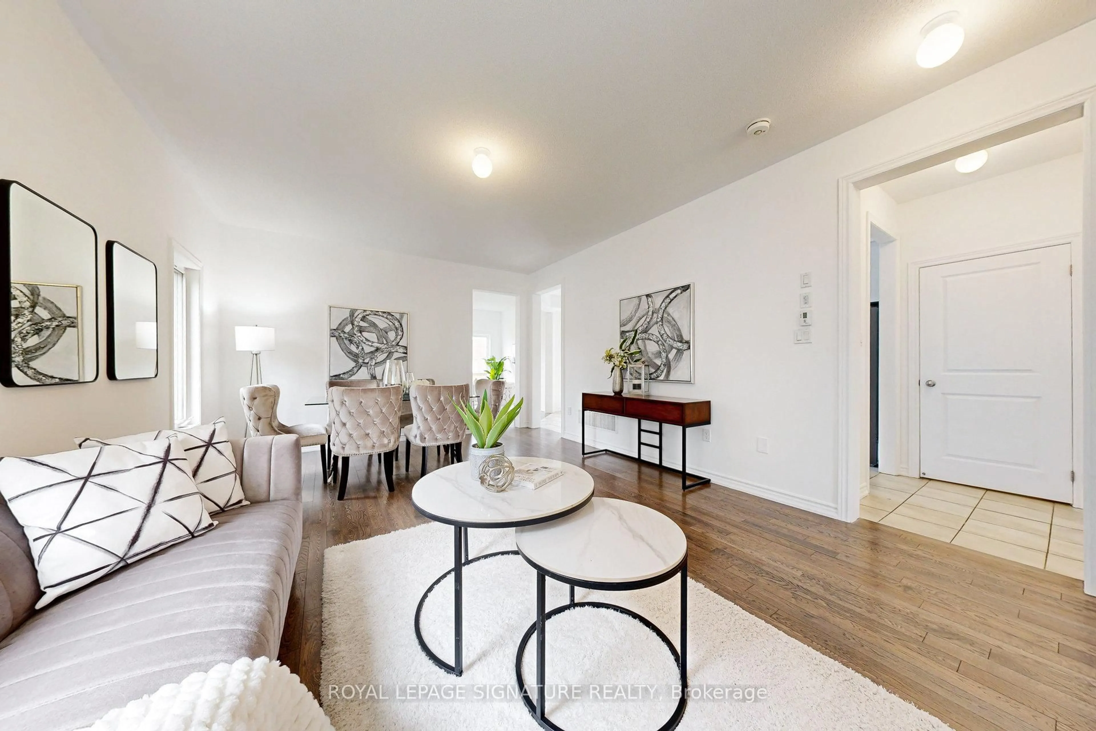 Living room with furniture, unknown for 137 Elephant Hill Dr, Clarington Ontario L1C 0V9