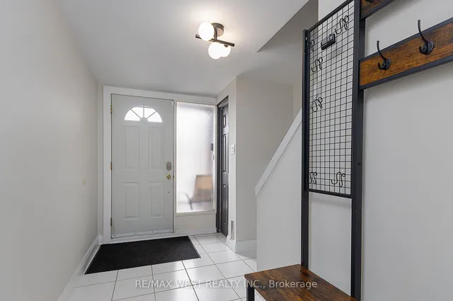 Additional property image - 377 Military Tr Unit 33