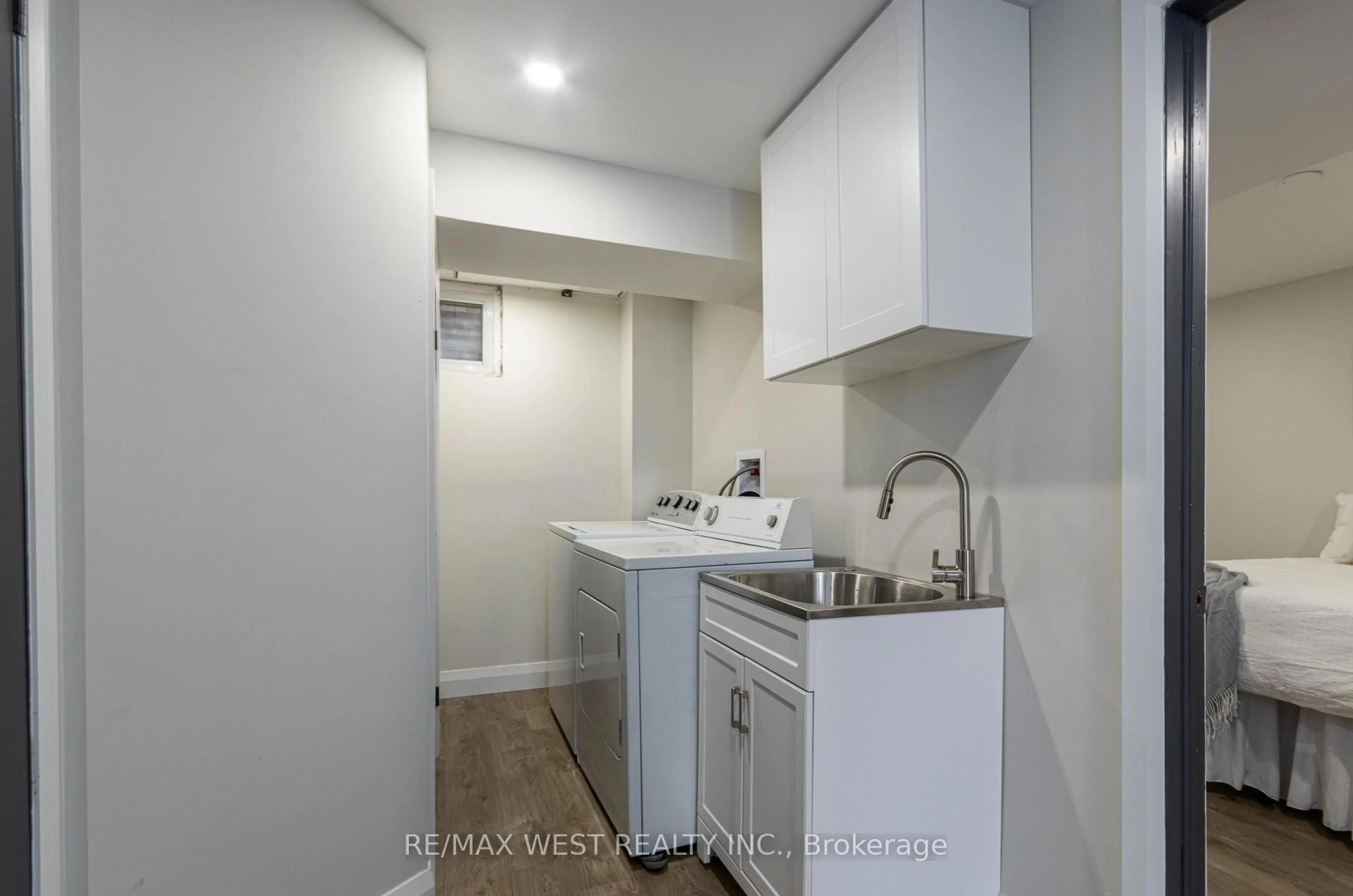 Standard kitchen, unknown for 377 Military Tr #33, Toronto Ontario M1E 4E2