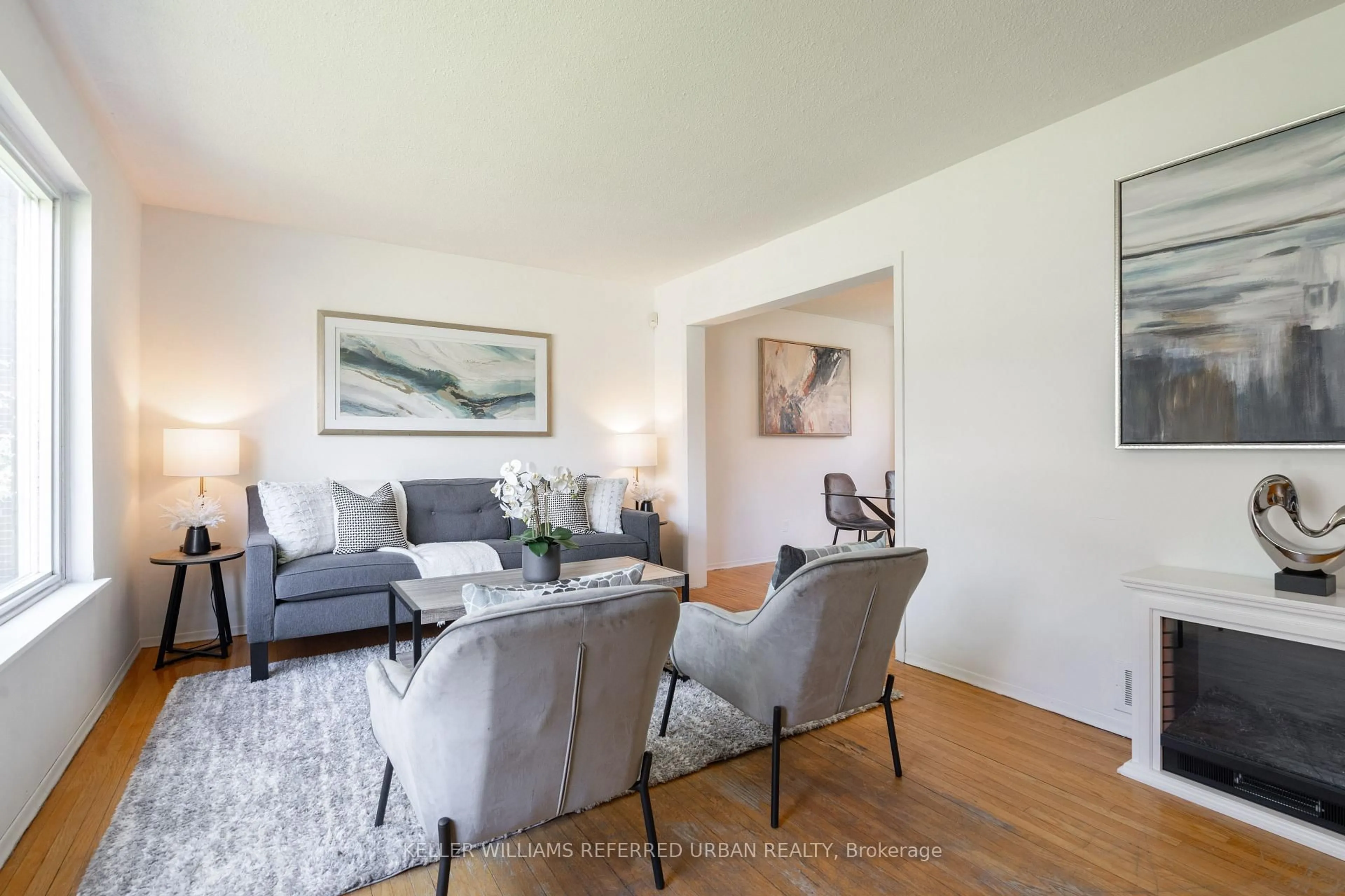 Living room with furniture, unknown for 71 Gorsey Sq, Toronto Ontario M1B 1A6